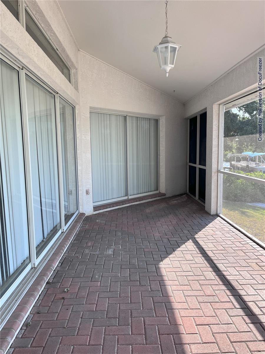 Image 14 of 63 For 617 Bonito Avenue