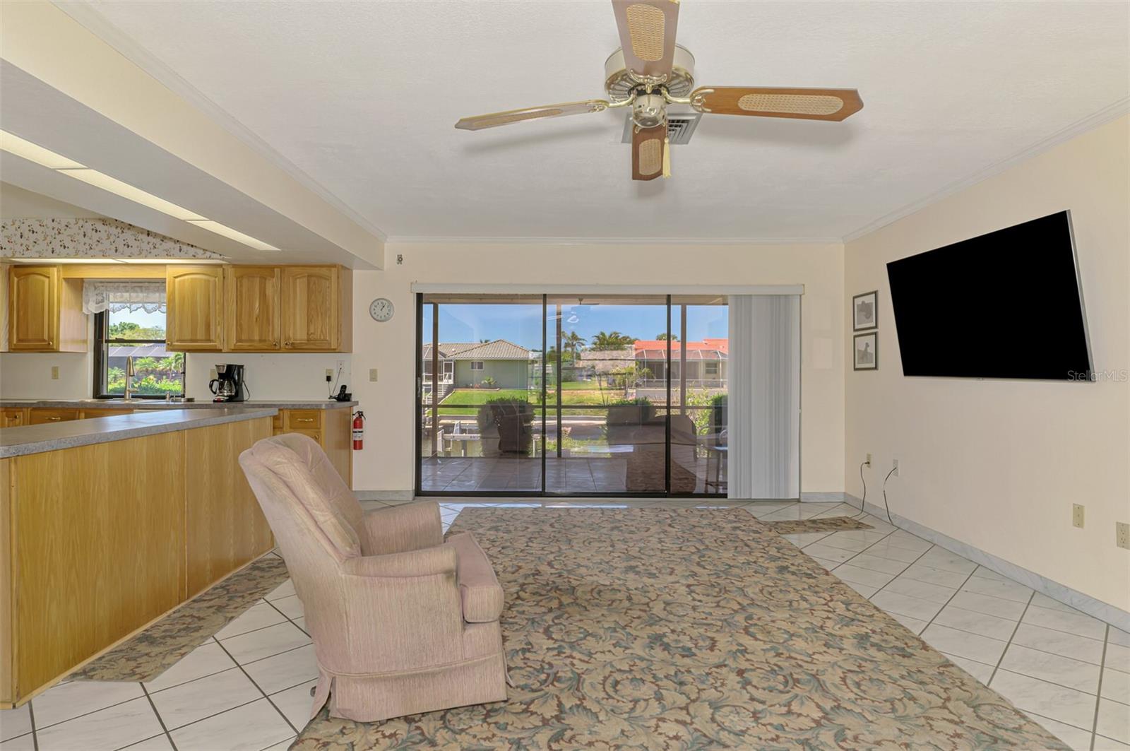 Image 13 of 56 For 322 Oakwood Circle