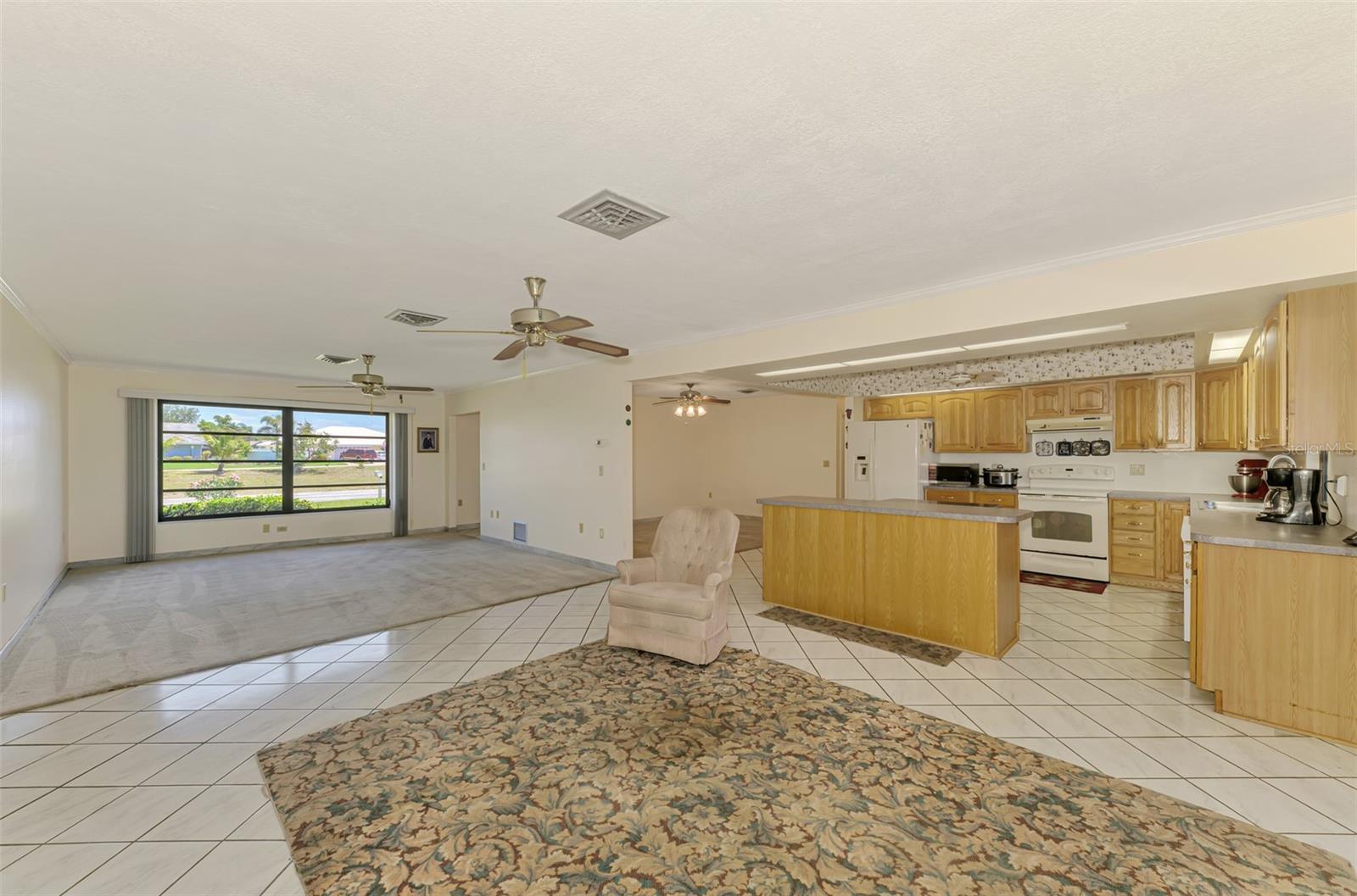 Image 15 of 56 For 322 Oakwood Circle