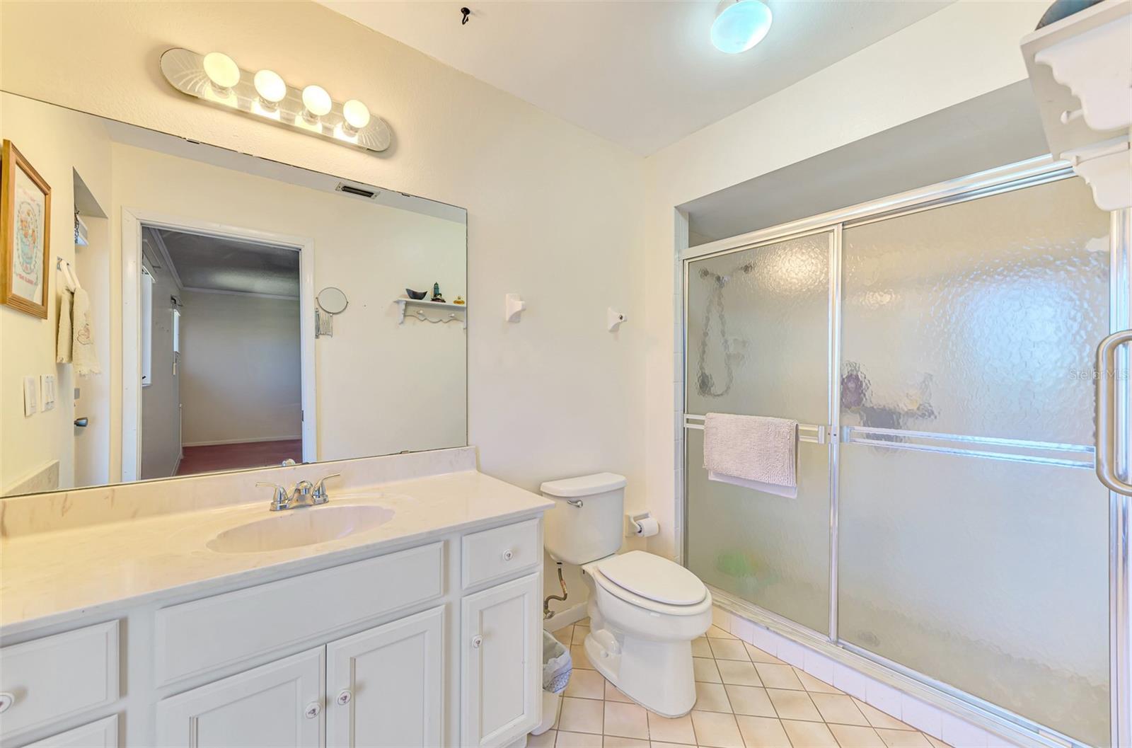 Image 30 of 56 For 322 Oakwood Circle