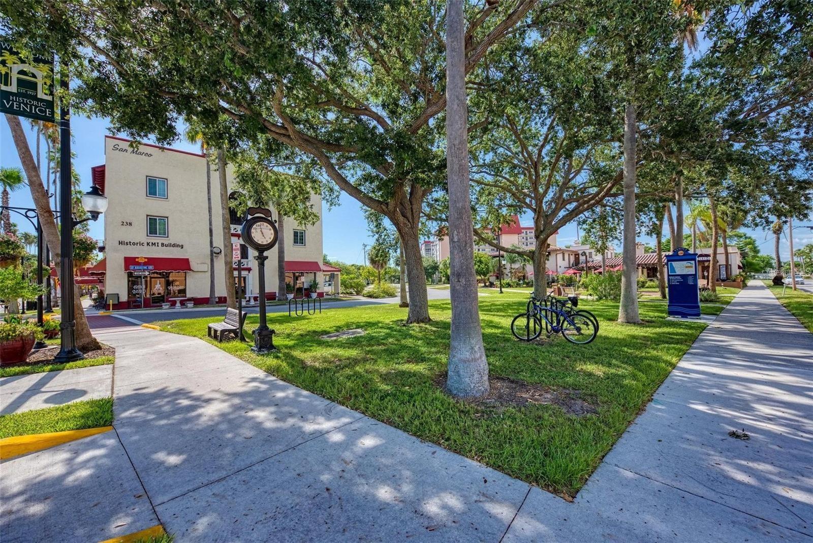 Image 34 of 42 For 830 Poinciana Road