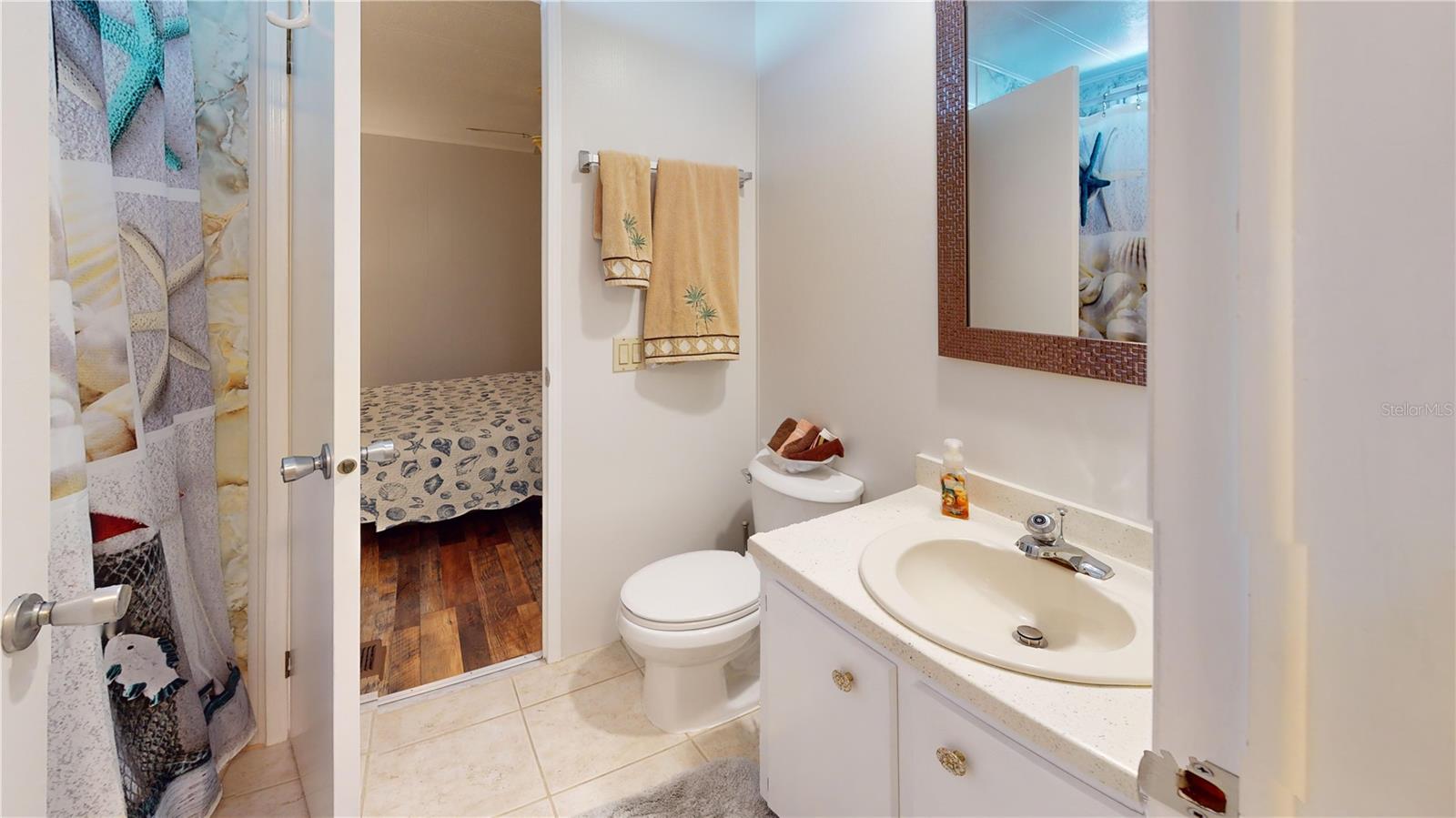 Image 10 of 20 For 5619 Bayshore Road 421