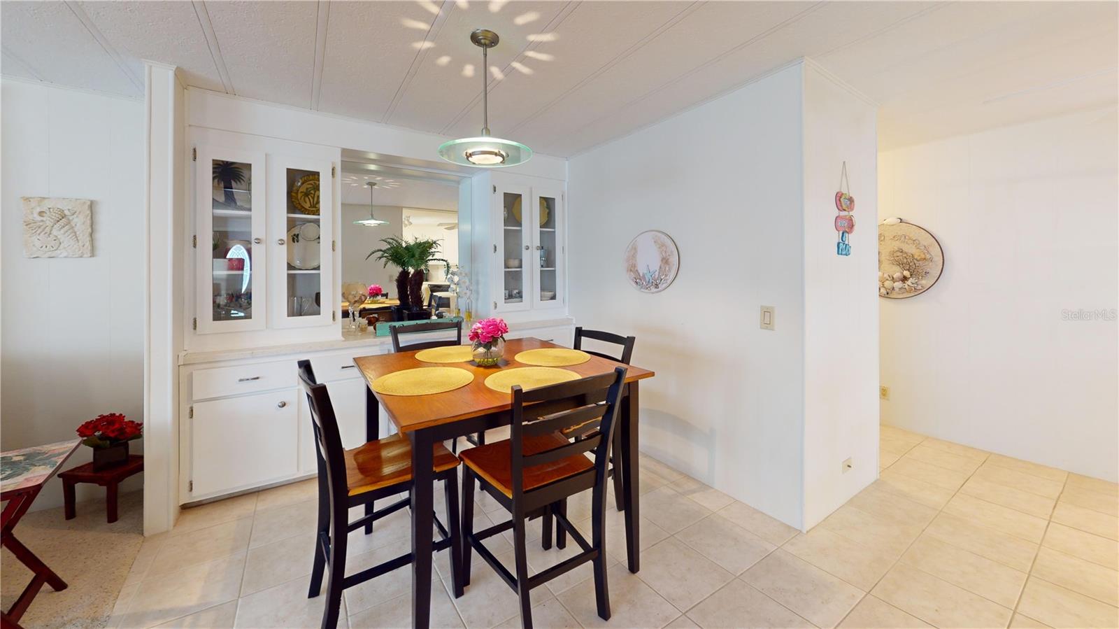 Image 7 of 20 For 5619 Bayshore Road 421