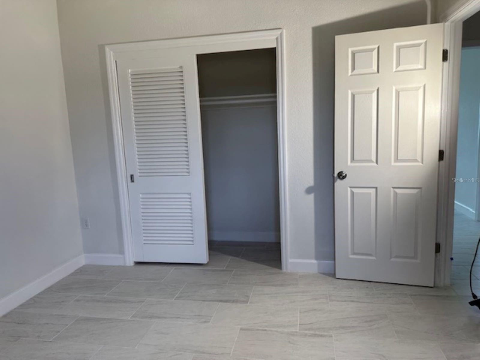 Image 21 of 33 For 498 Buena Vista Drive