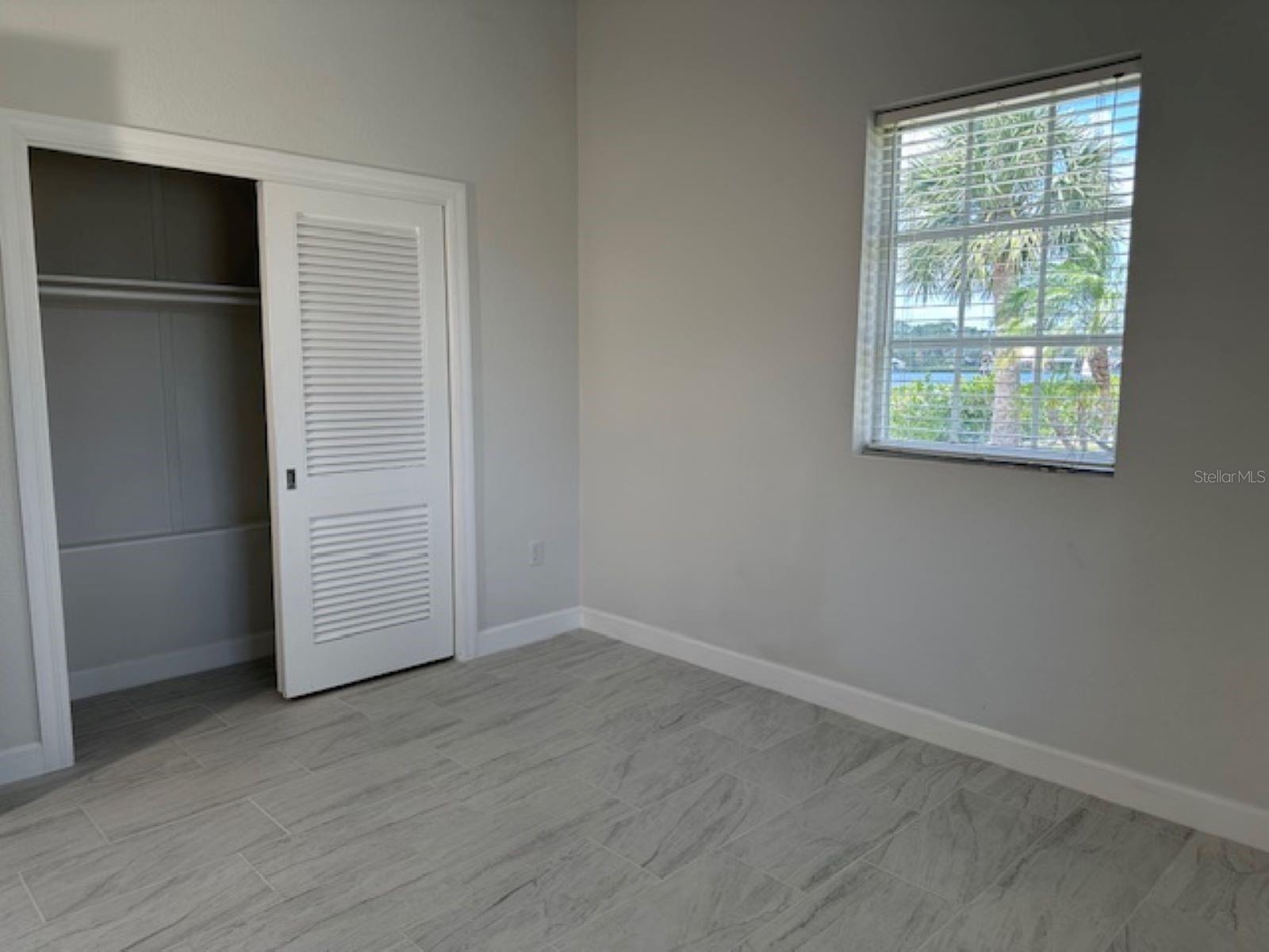 Image 22 of 33 For 498 Buena Vista Drive