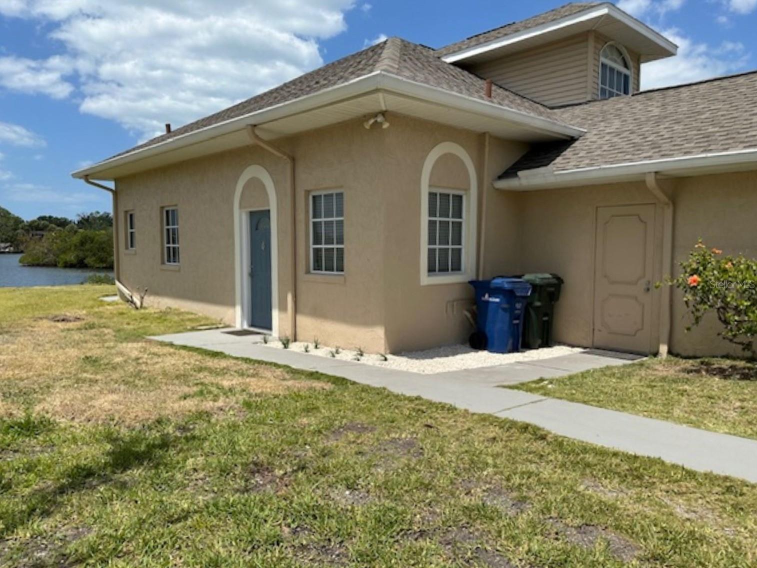 Image 3 of 33 For 498 Buena Vista Drive