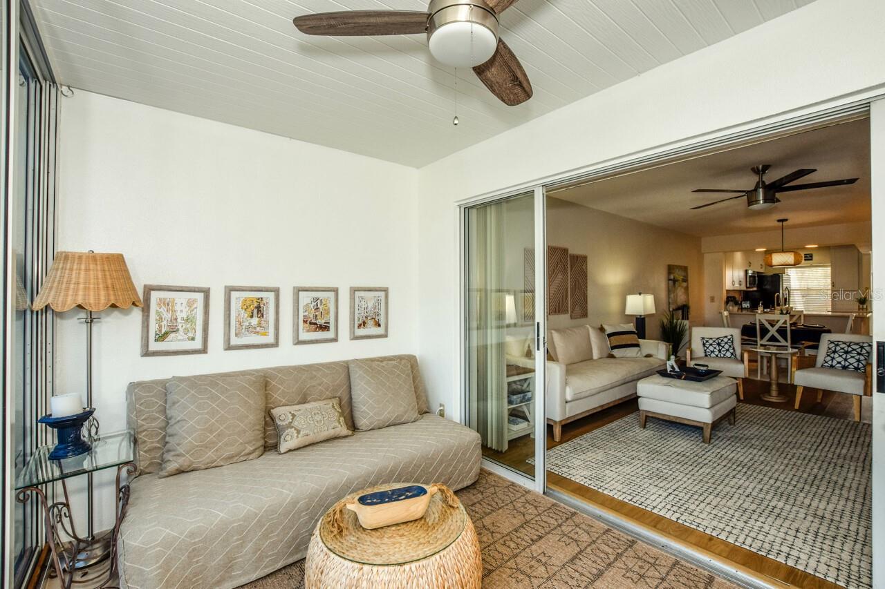 Image 17 of 48 For 427 Cerromar Lane 356