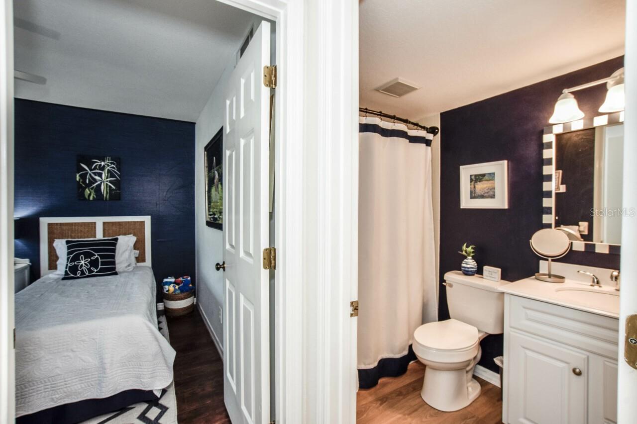 Image 23 of 48 For 427 Cerromar Lane 356