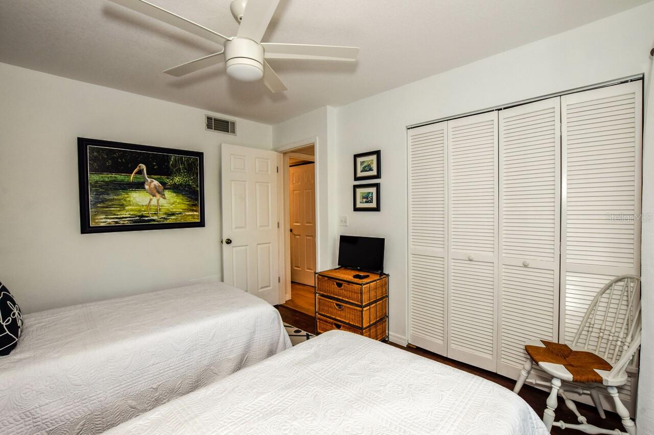 Image 25 of 48 For 427 Cerromar Lane 356