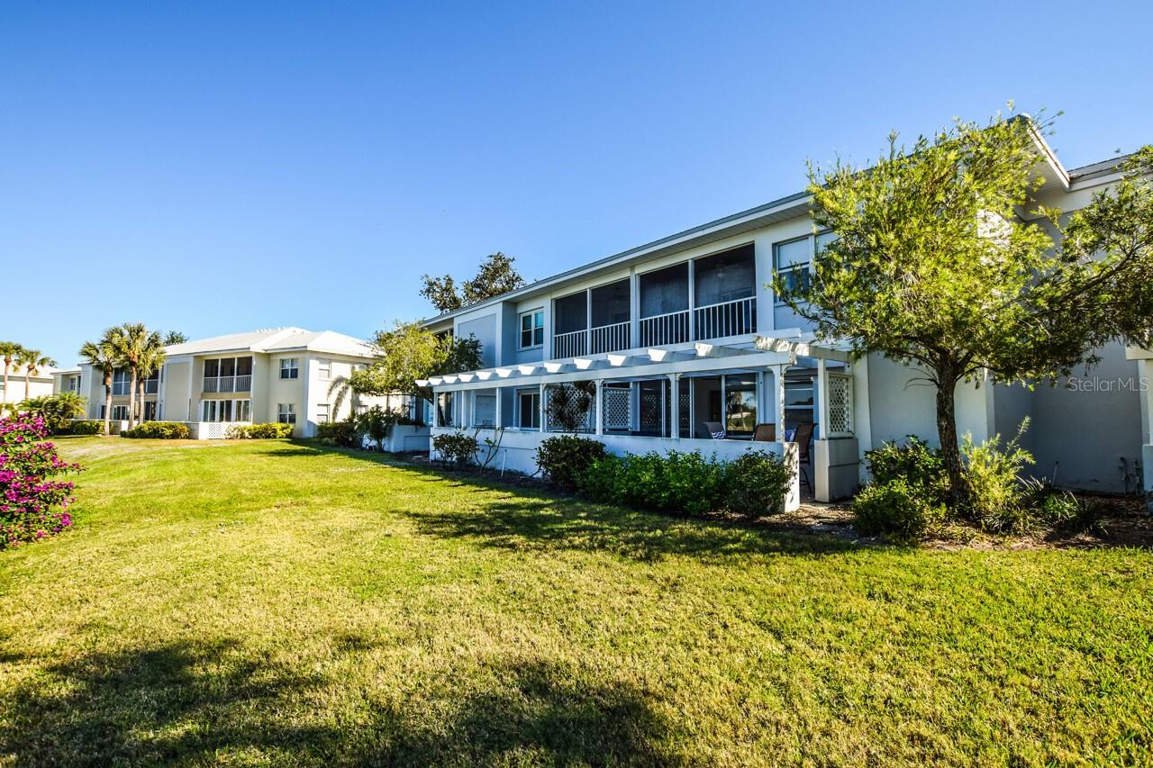 Image 34 of 48 For 427 Cerromar Lane 356