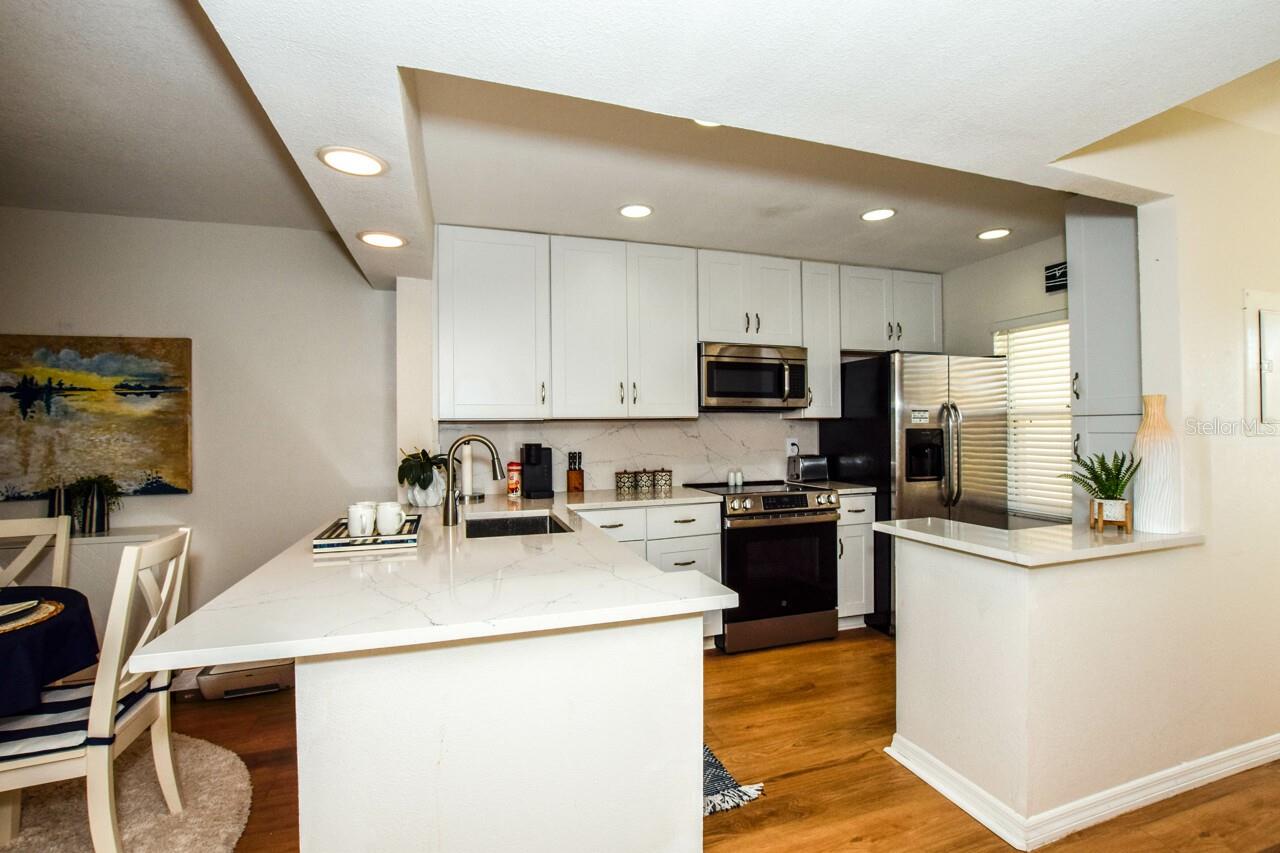 Image 5 of 48 For 427 Cerromar Lane 356