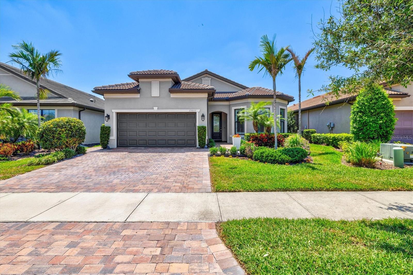 Image 4 of 100 For 13511 Esposito Street