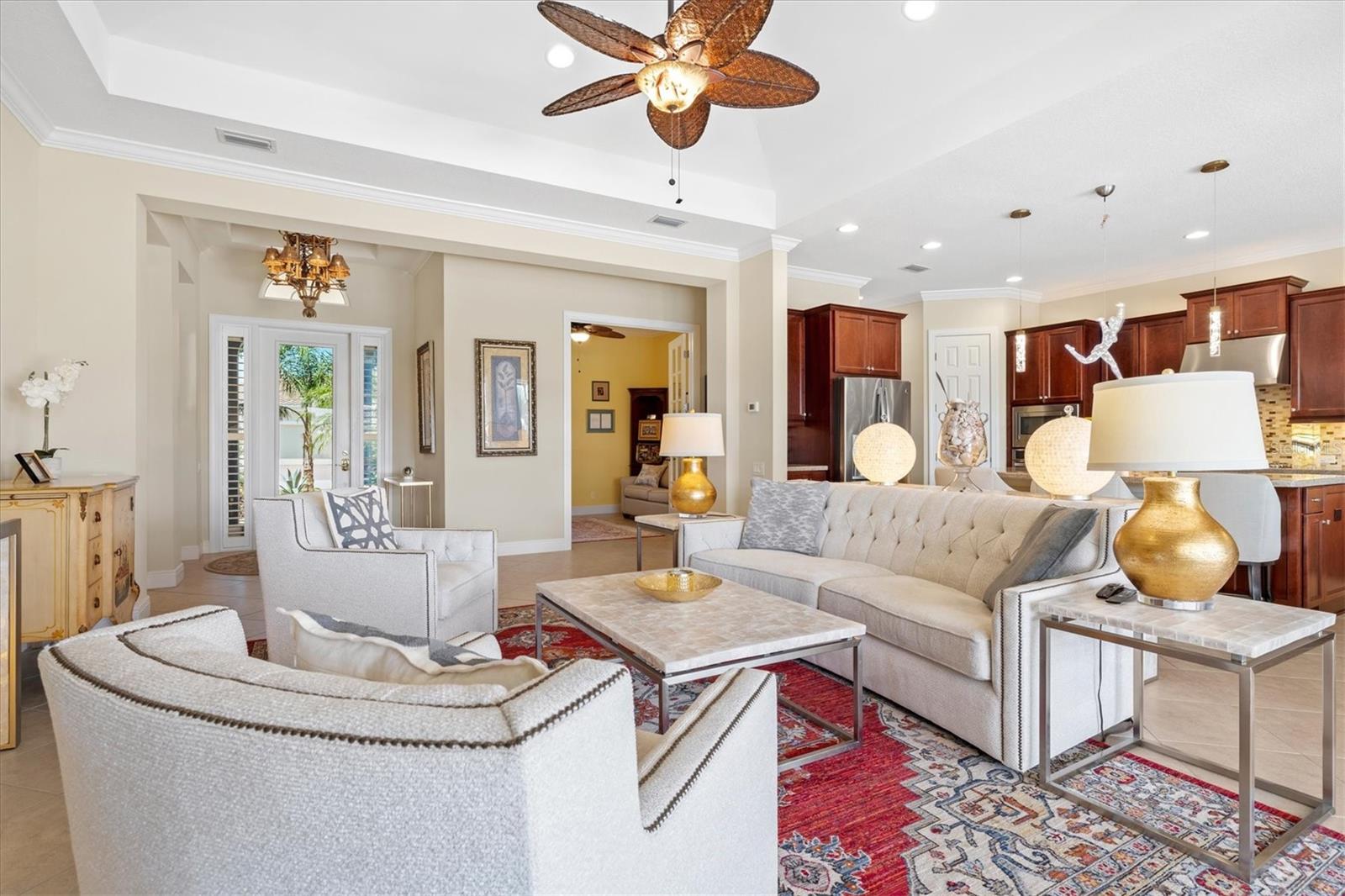 Listing photo id 12 for 20126 Elegante Court