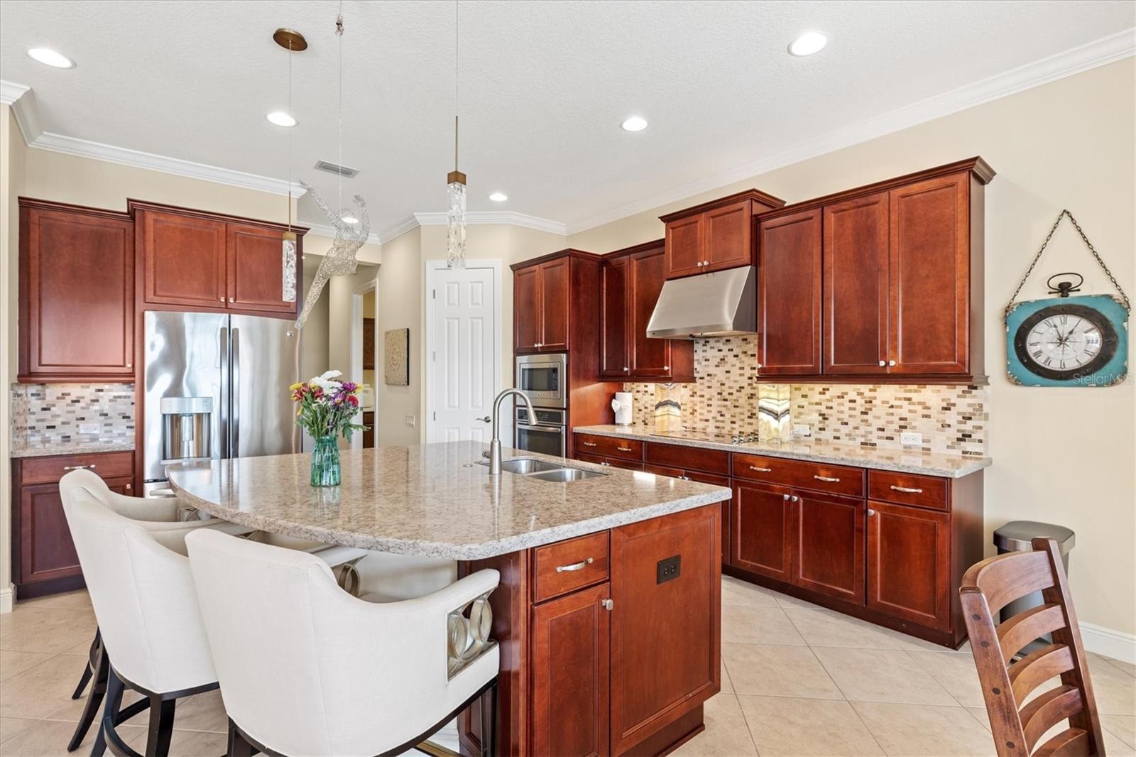 Listing photo id 23 for 20126 Elegante Court
