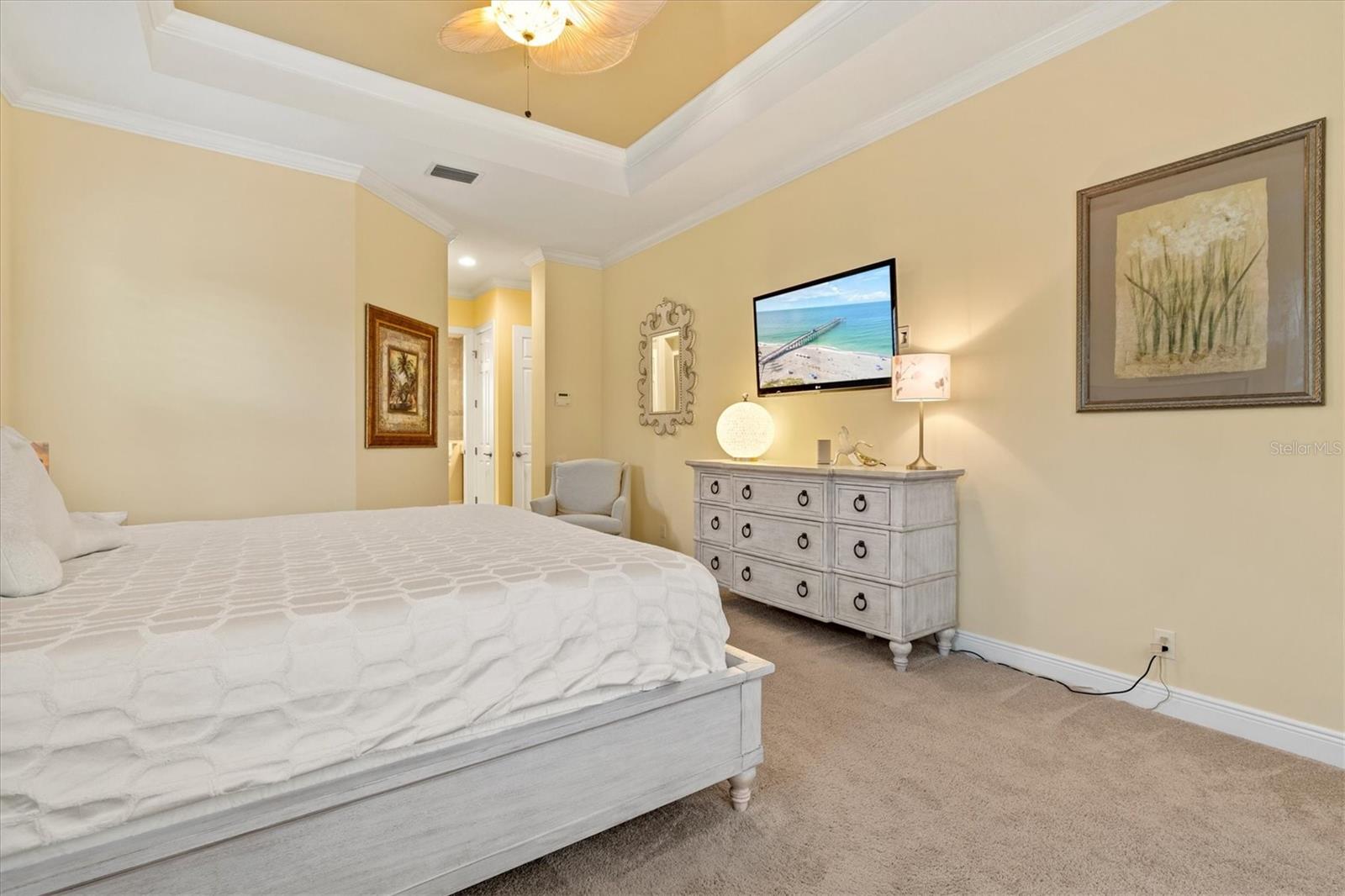 Listing photo id 29 for 20126 Elegante Court