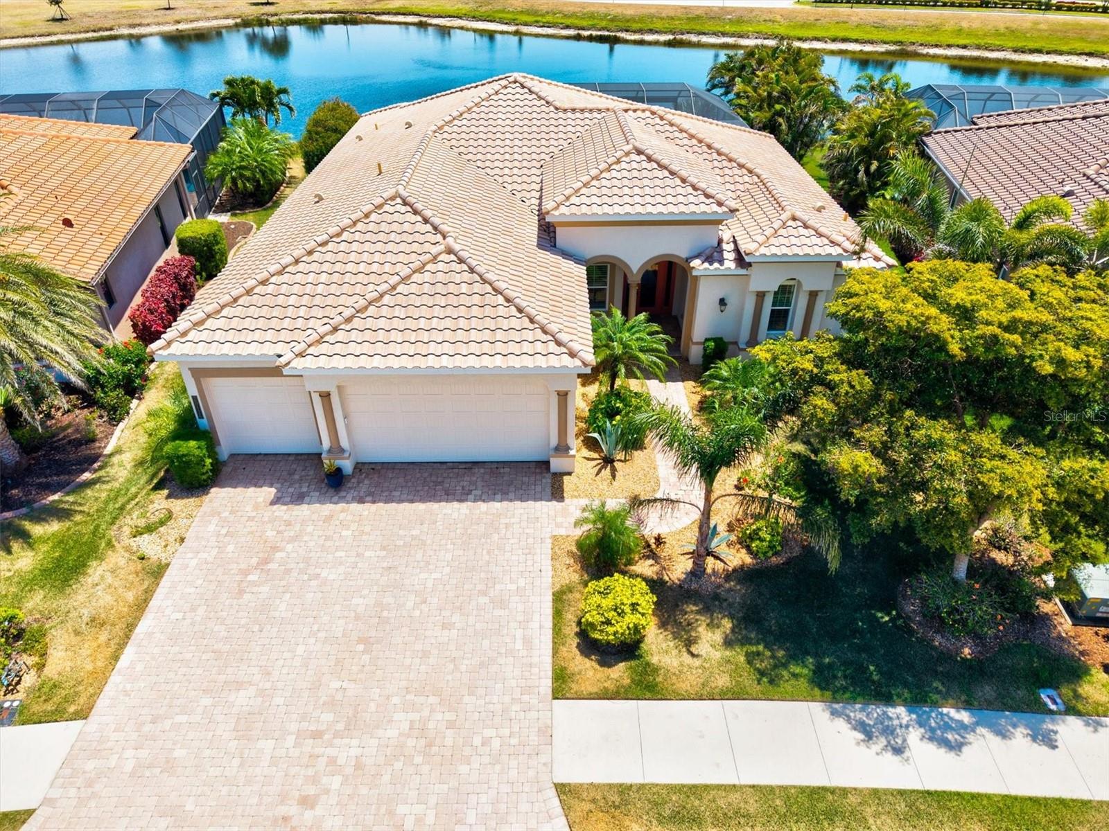 Listing photo id 58 for 20126 Elegante Court