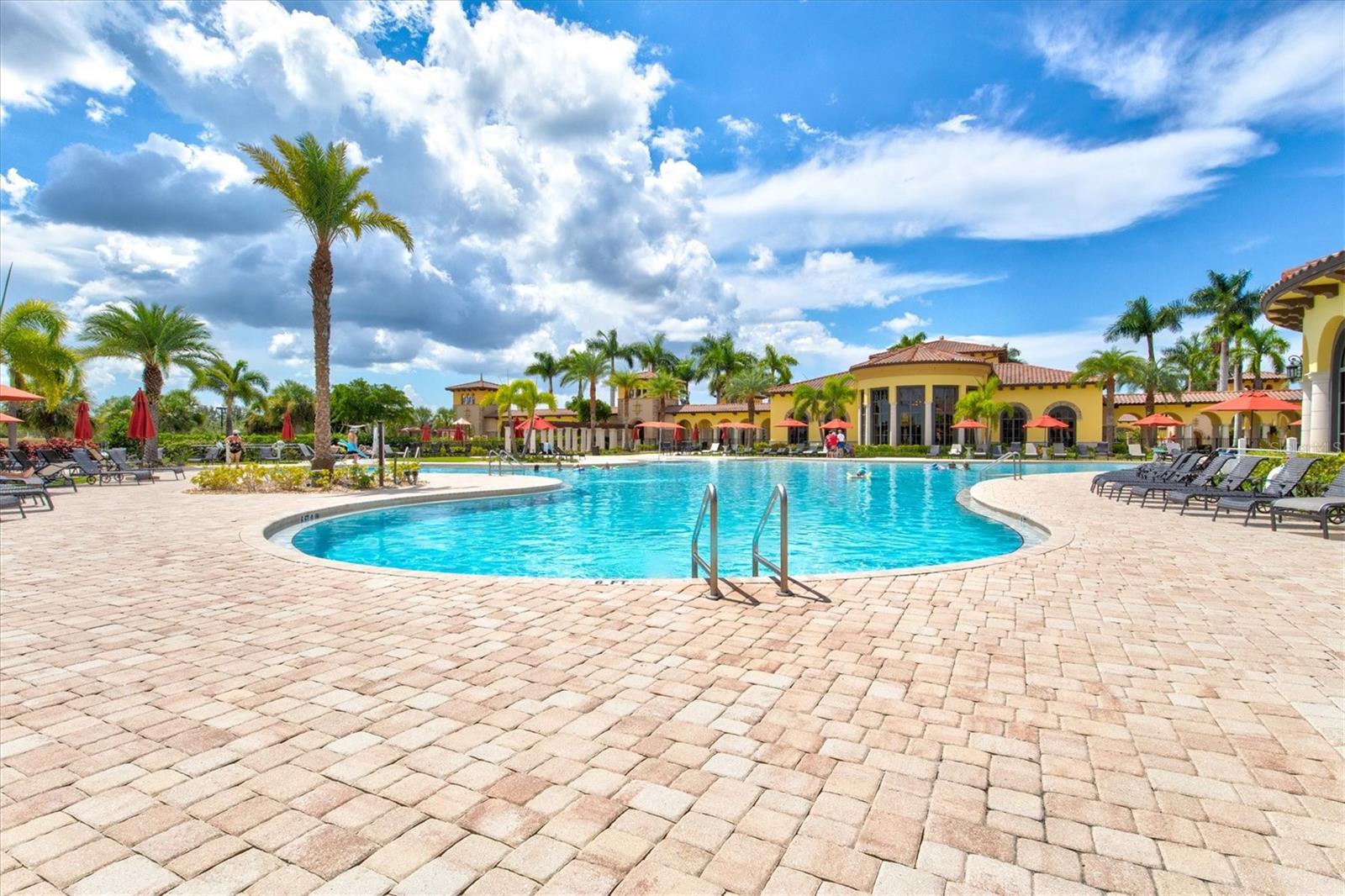 Listing photo id 78 for 20126 Elegante Court