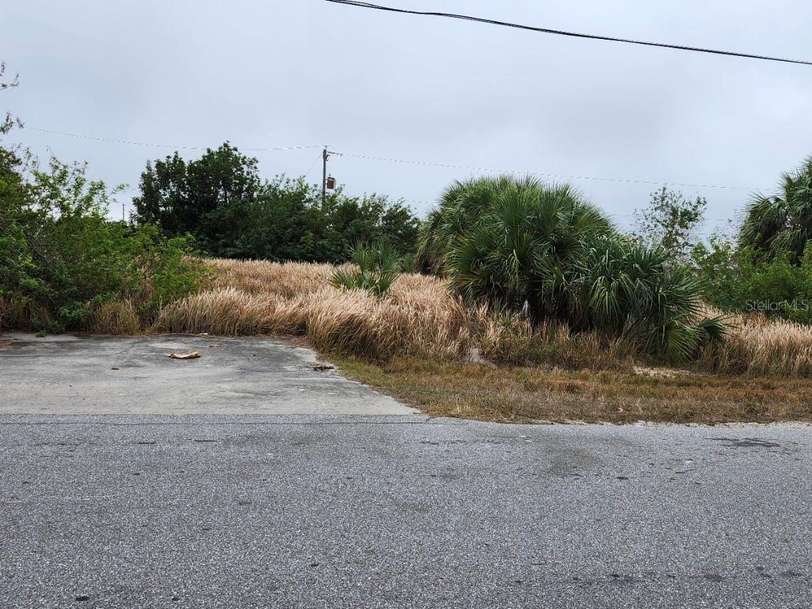 Image 2 of 11 For 27147 Sunnybrook Road