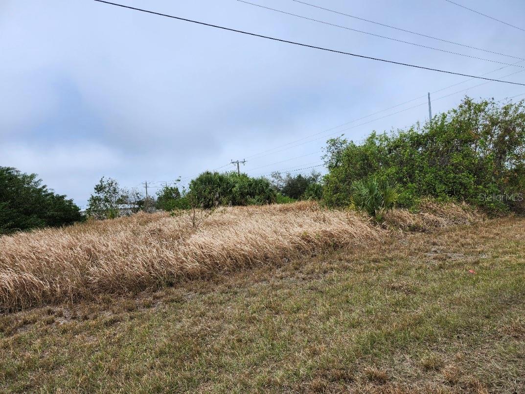Image 4 of 11 For 27147 Sunnybrook Road