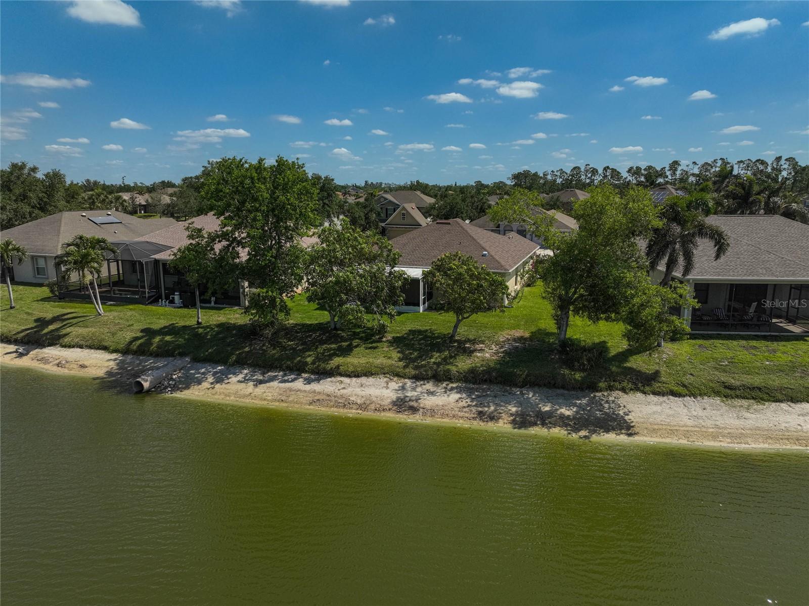 Image 39 of 47 For 24477 Lakeside Manor