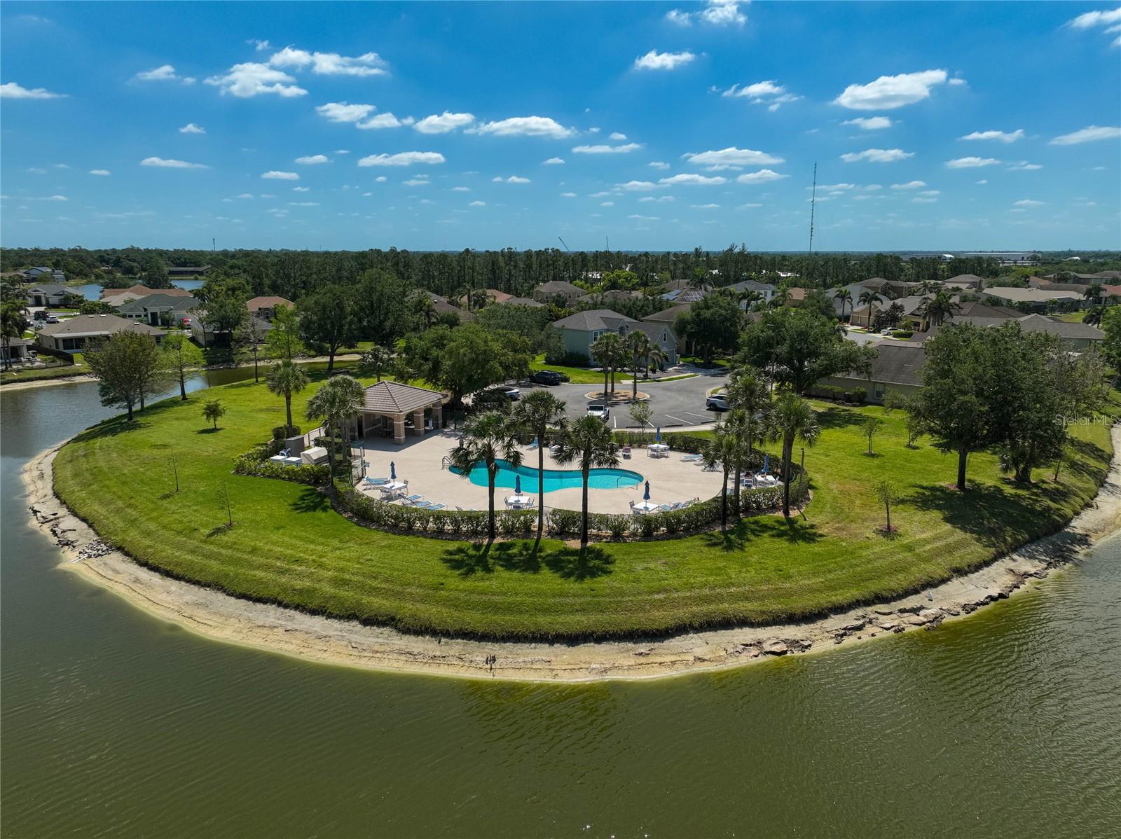 Image 46 of 47 For 24477 Lakeside Manor