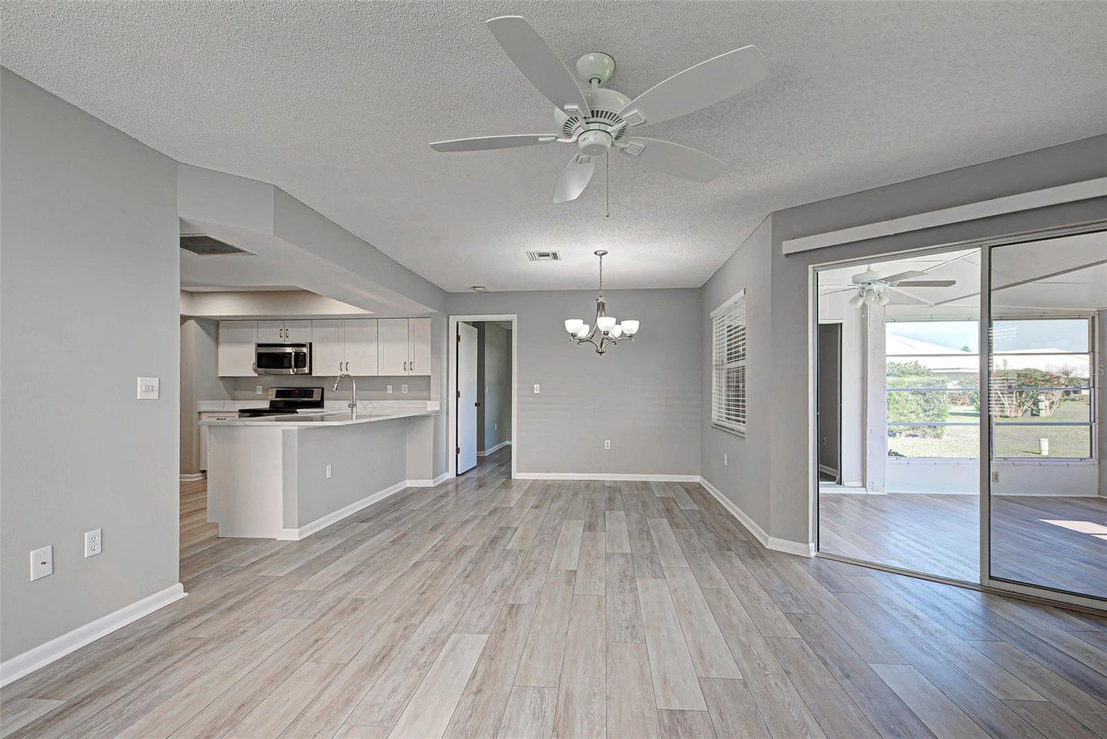 Image 7 of 61 For 3117 Heron Shores Drive