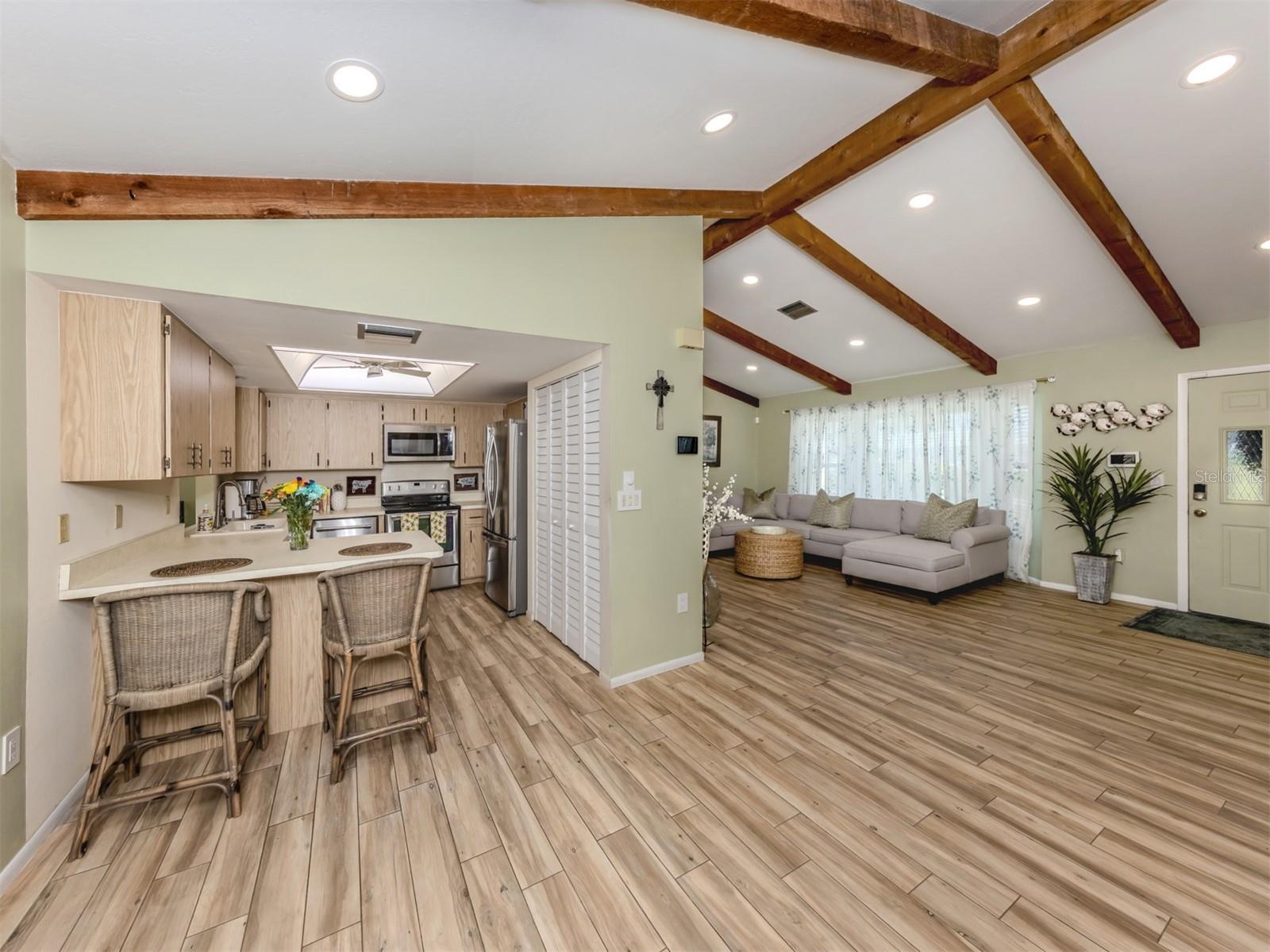 Image 11 of 71 For 1231 Pine Needle Road
