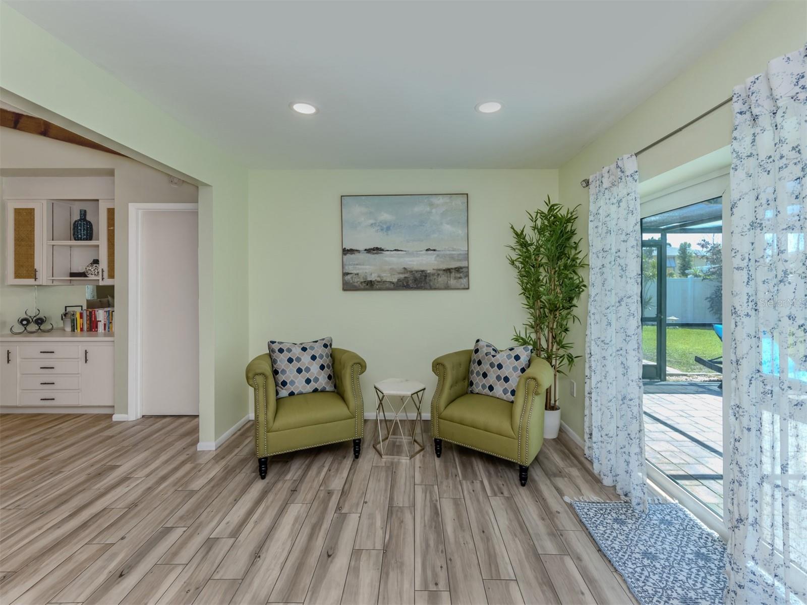 Image 17 of 71 For 1231 Pine Needle Road