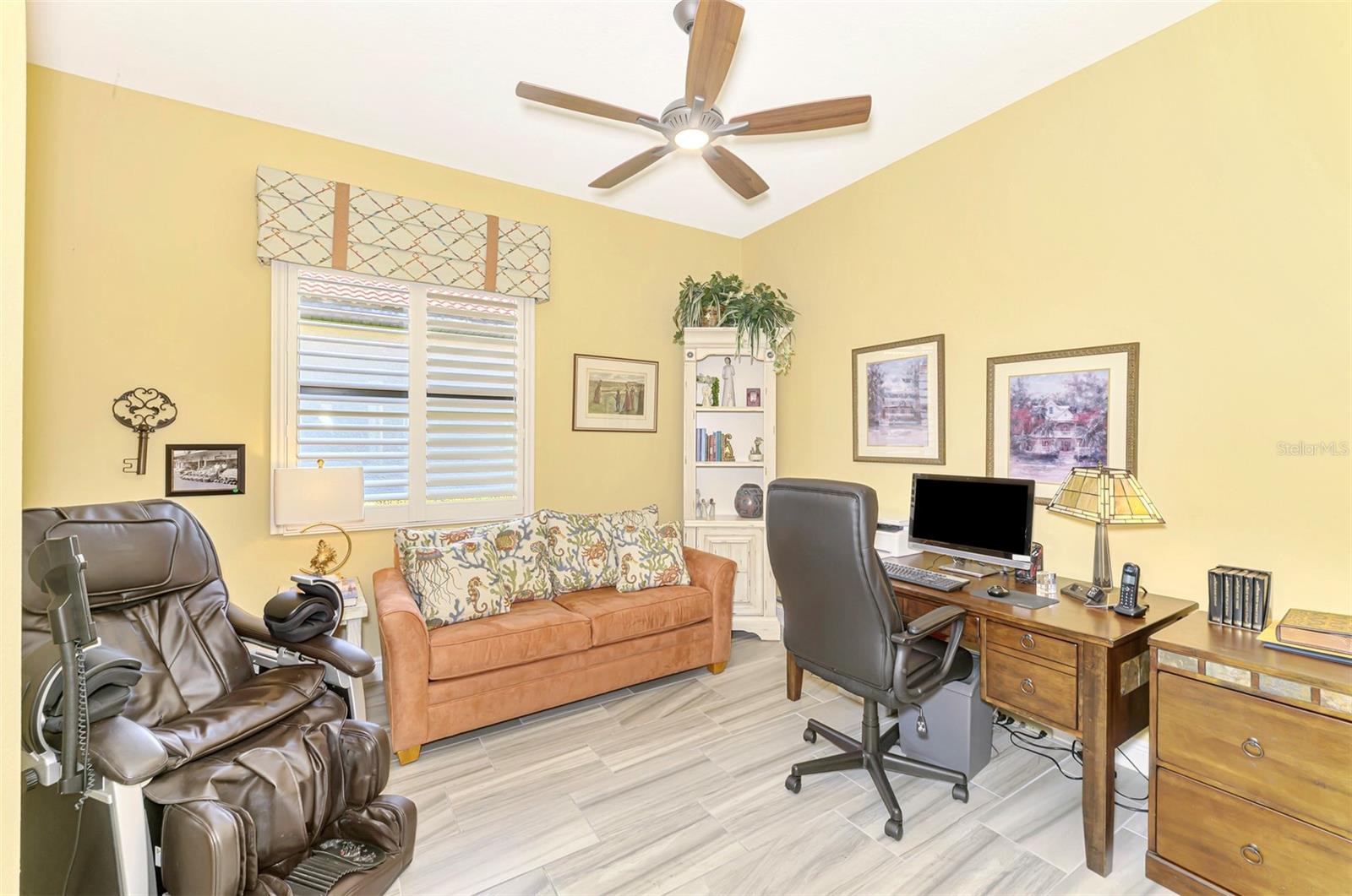 Image 43 of 100 For 23494 Copperleaf Drive
