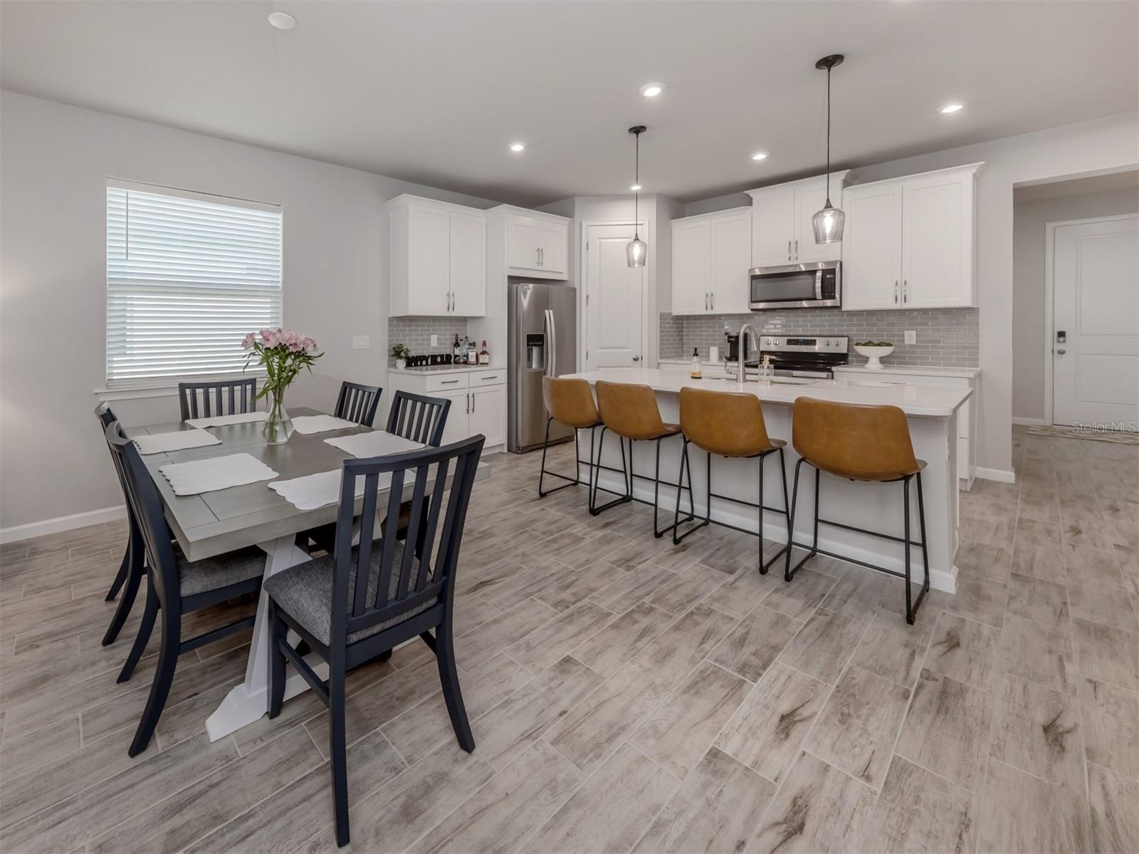 Image 4 of 50 For 20285 Symphony Place