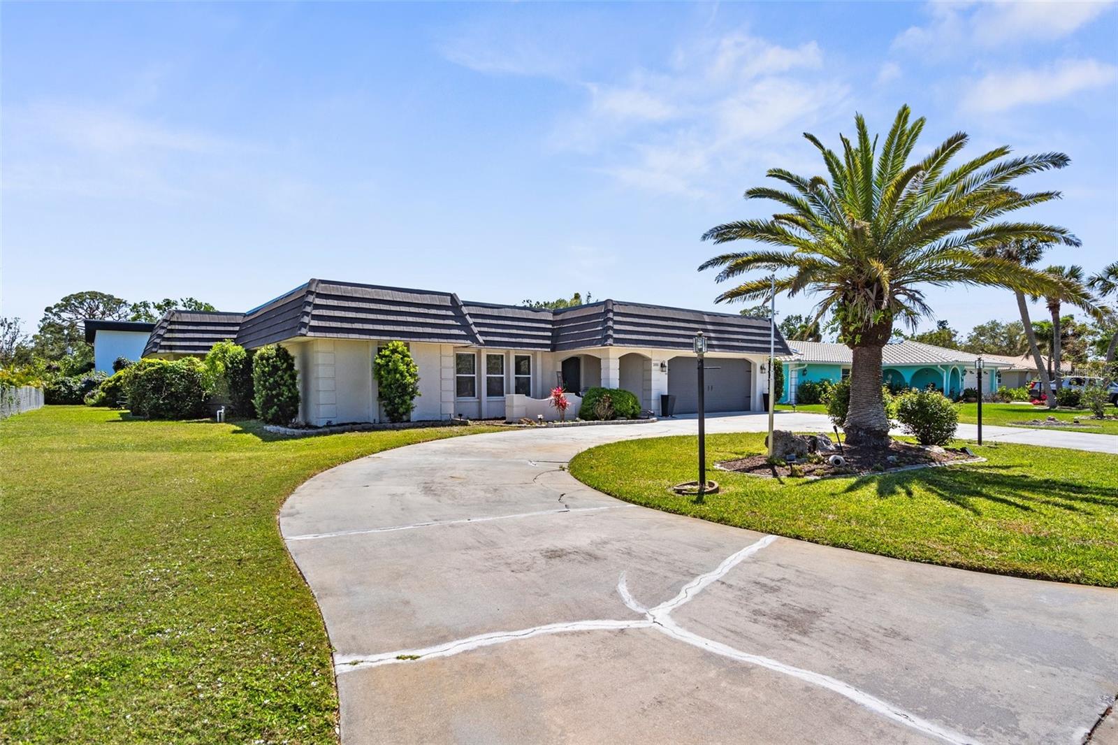 Image 38 of 68 For 205 Cavallini Drive
