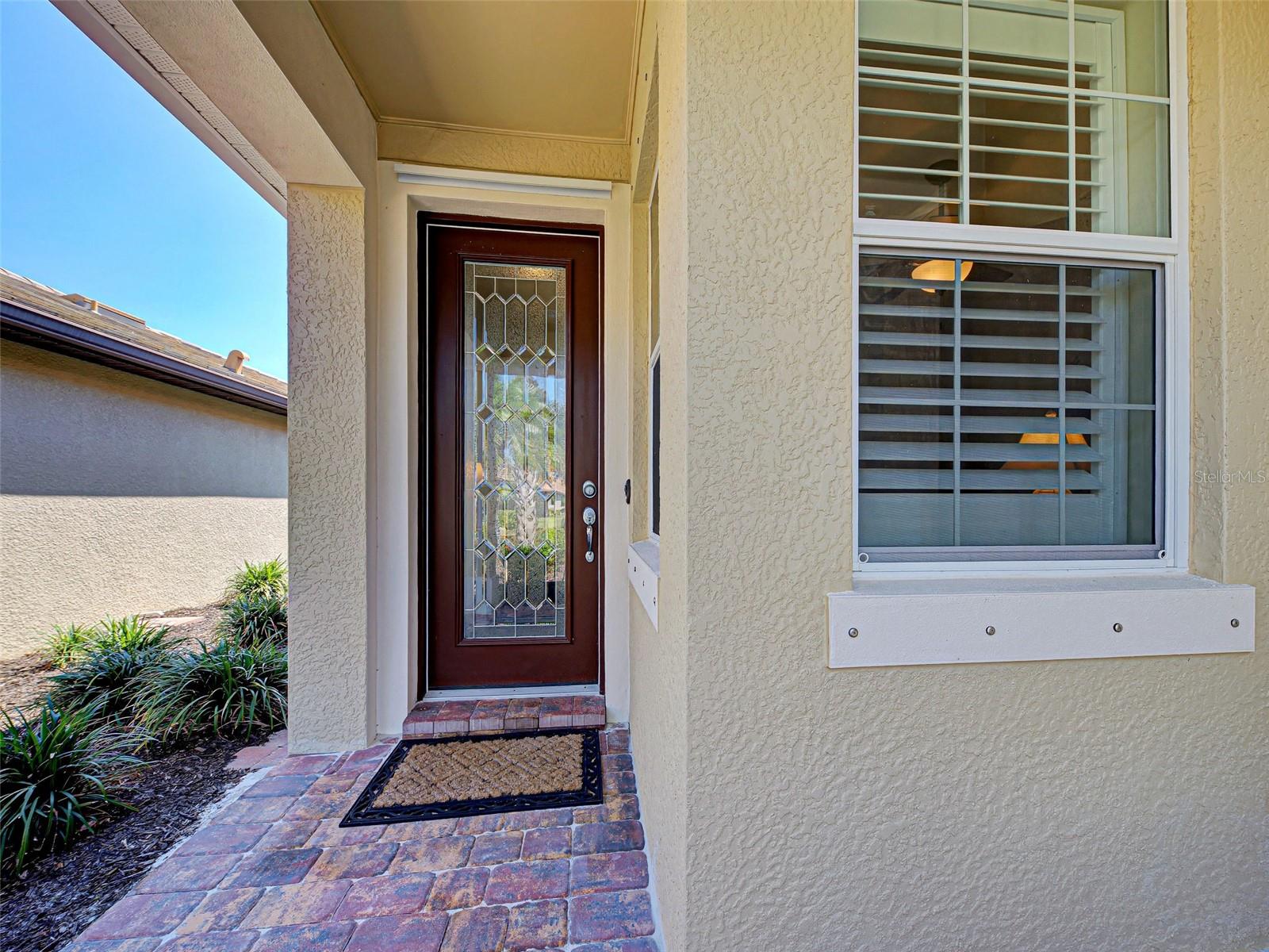 Image 10 of 93 For 19240 Isadora Street