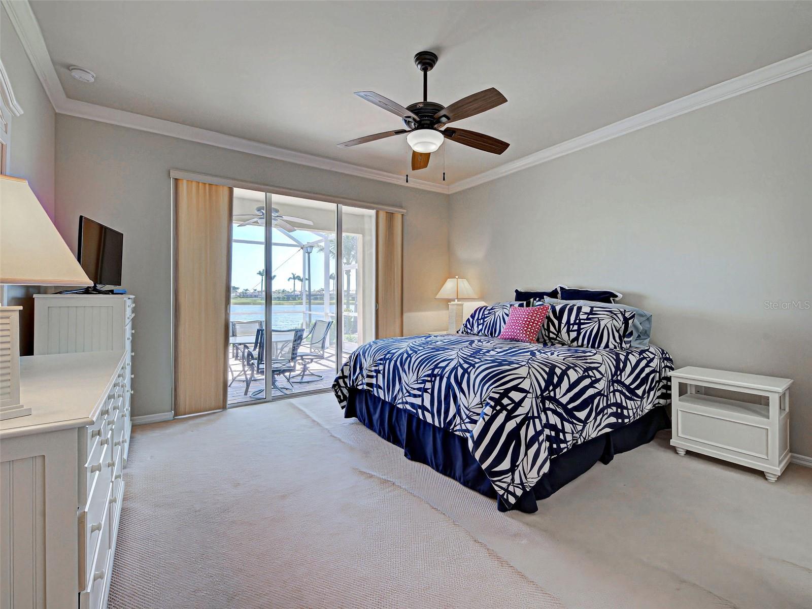Image 27 of 93 For 19240 Isadora Street