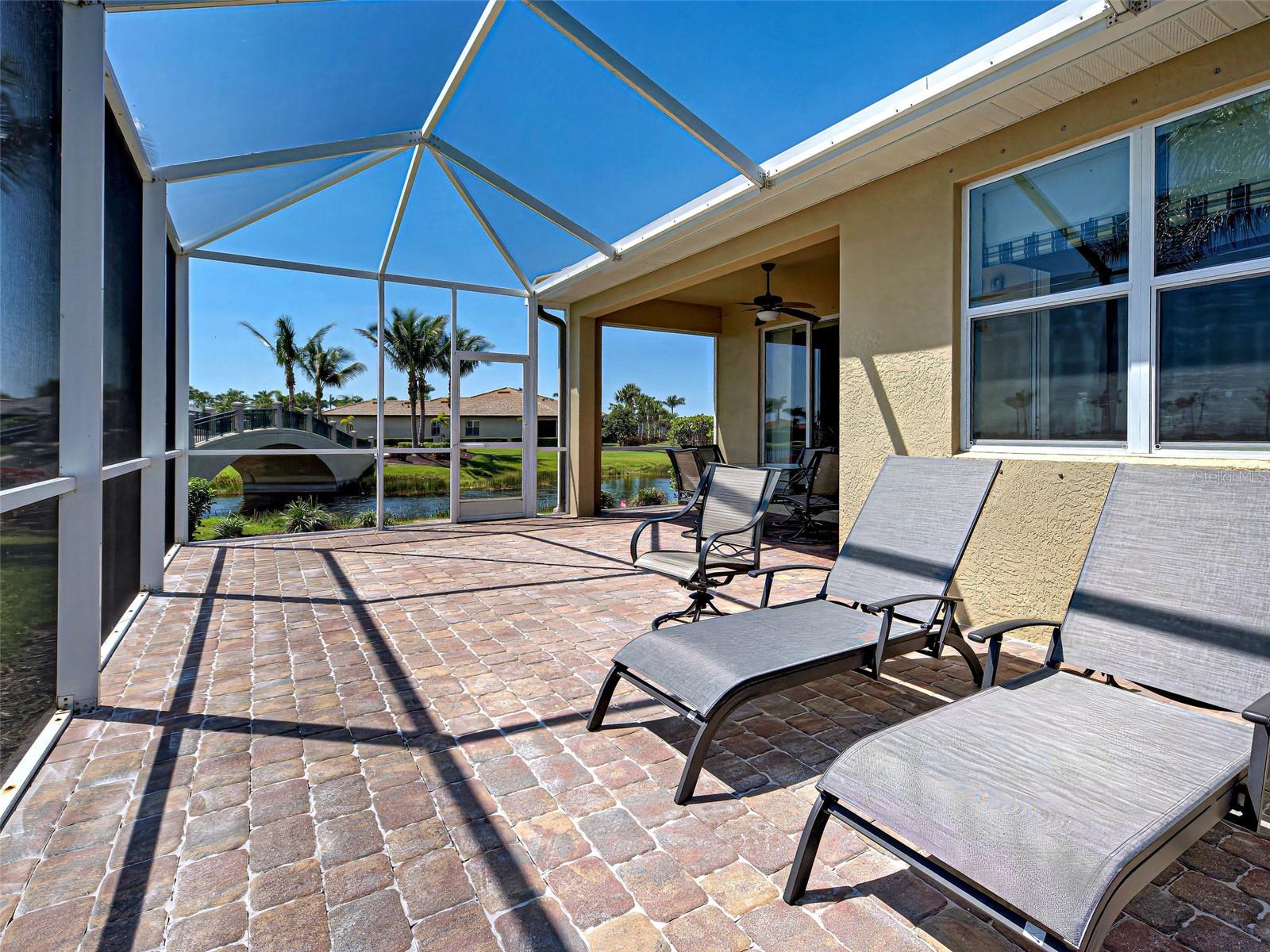 Image 43 of 93 For 19240 Isadora Street