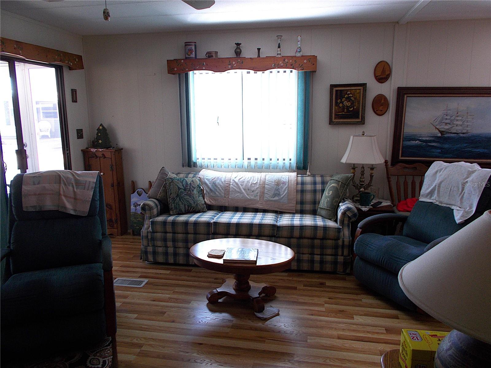 Image 8 of 21 For 358 Longwood Drive