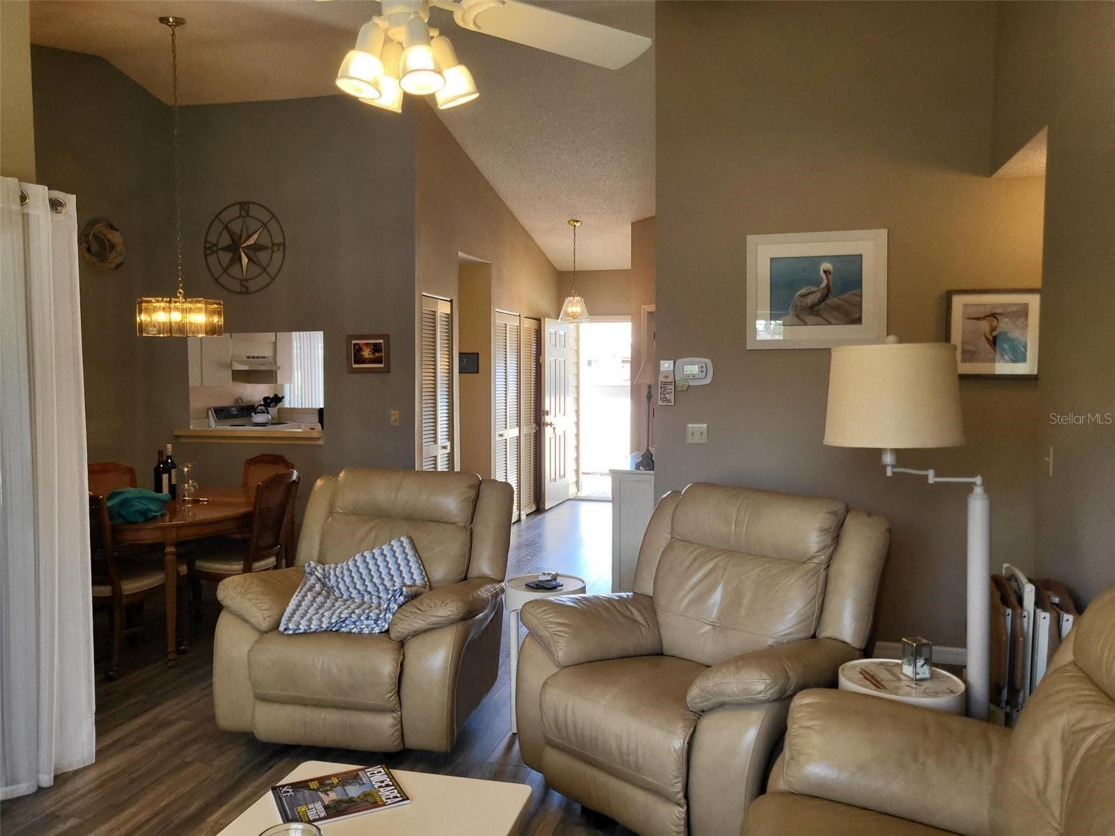 Image 23 of 42 For 3029 Seawind Circle 15a