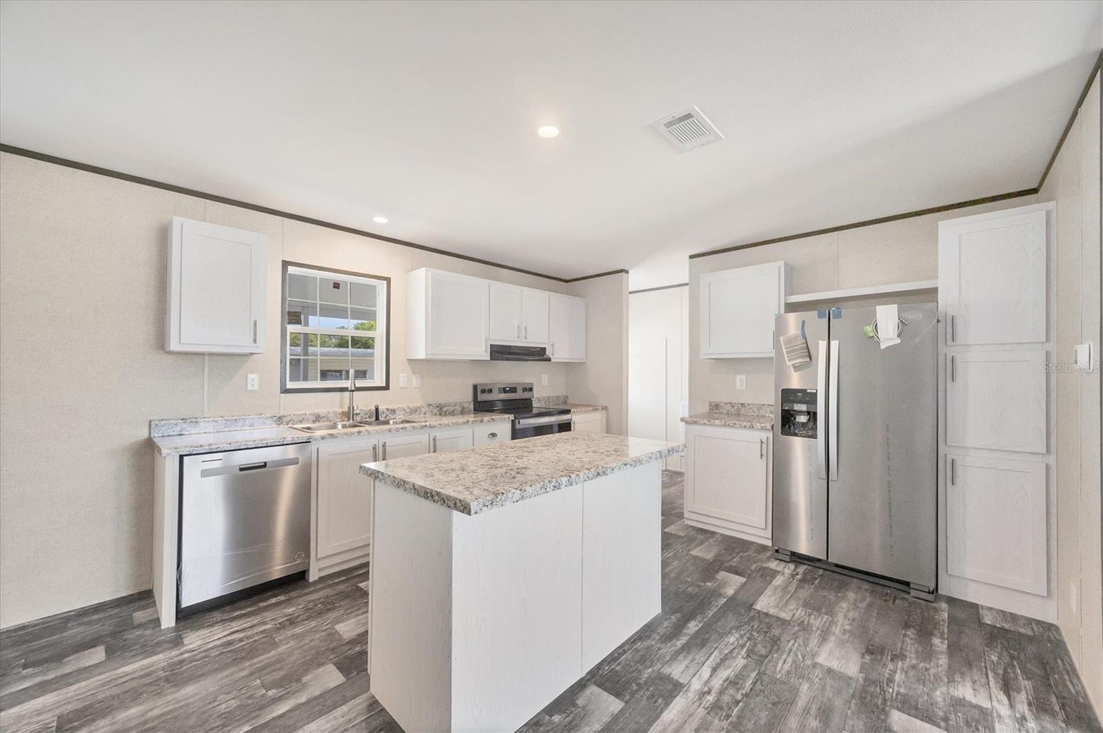 Image 11 of 50 For 6803 Amoko Court