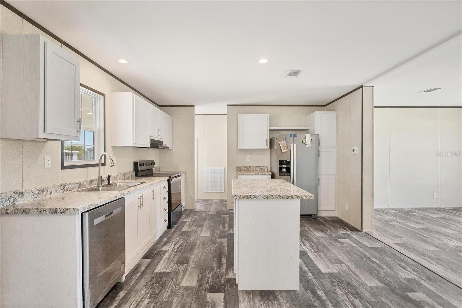 Image 12 of 50 For 6803 Amoko Court