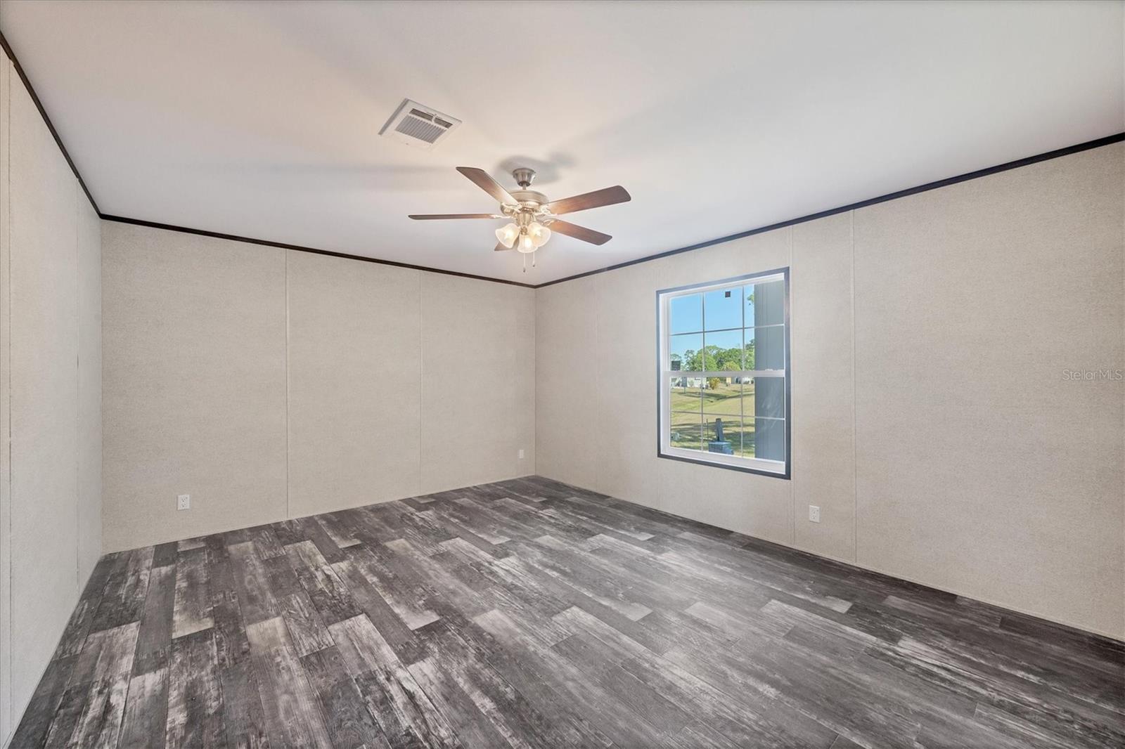 Image 17 of 50 For 6803 Amoko Court