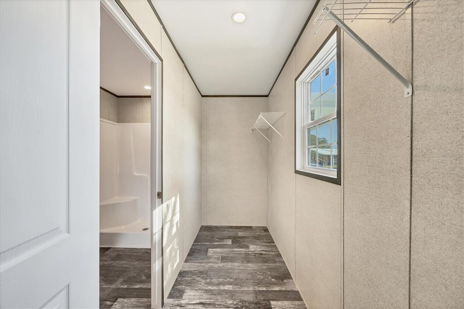 Image 22 of 50 For 6803 Amoko Court