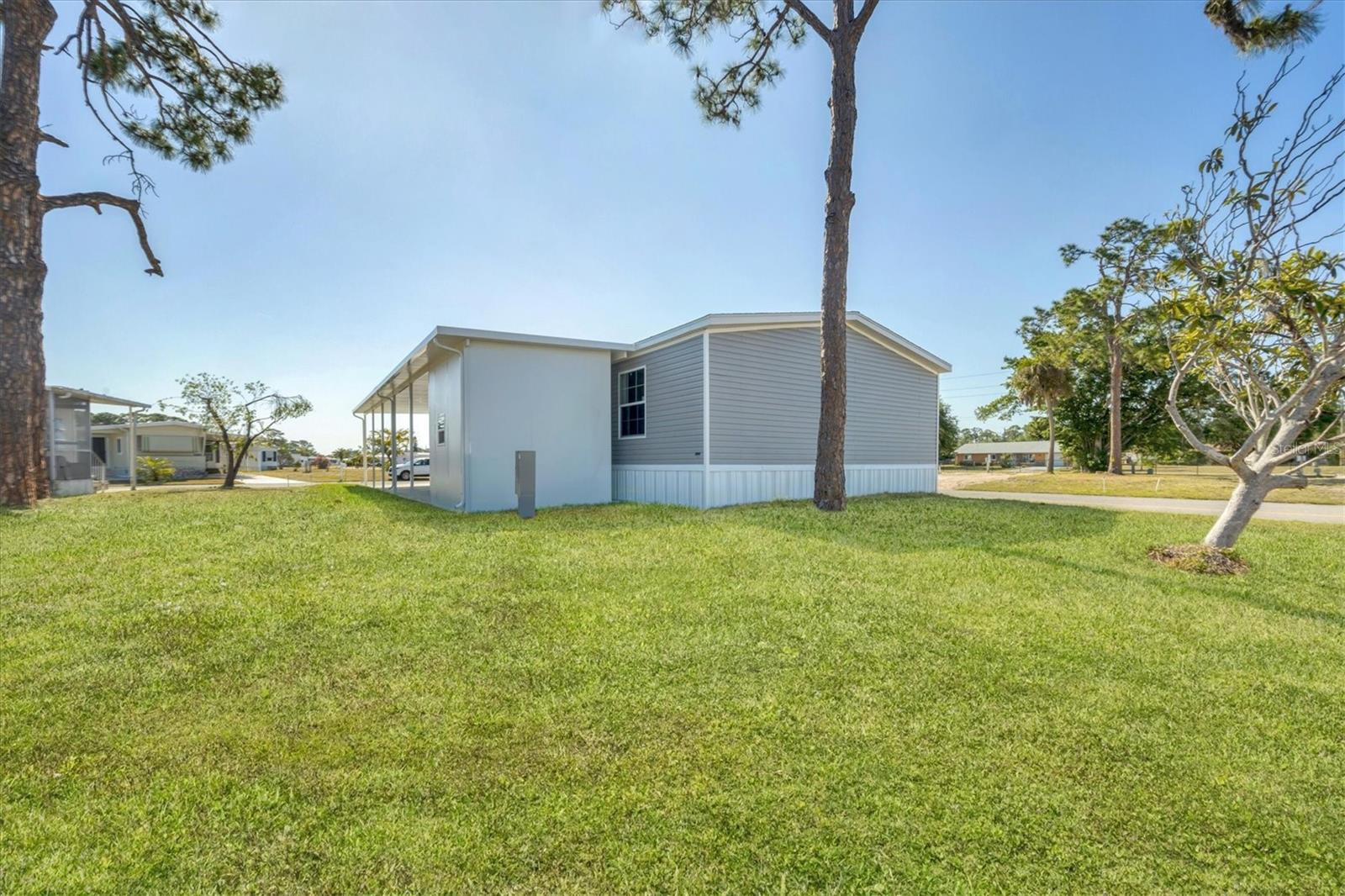 Image 28 of 50 For 6803 Amoko Court