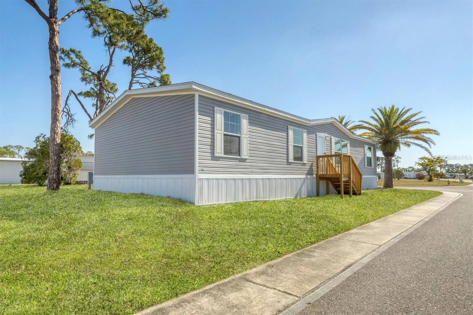 Image 30 of 50 For 6803 Amoko Court