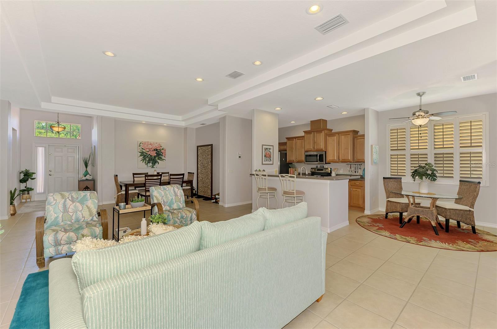 Image 16 of 76 For 11437 Dancing River Drive