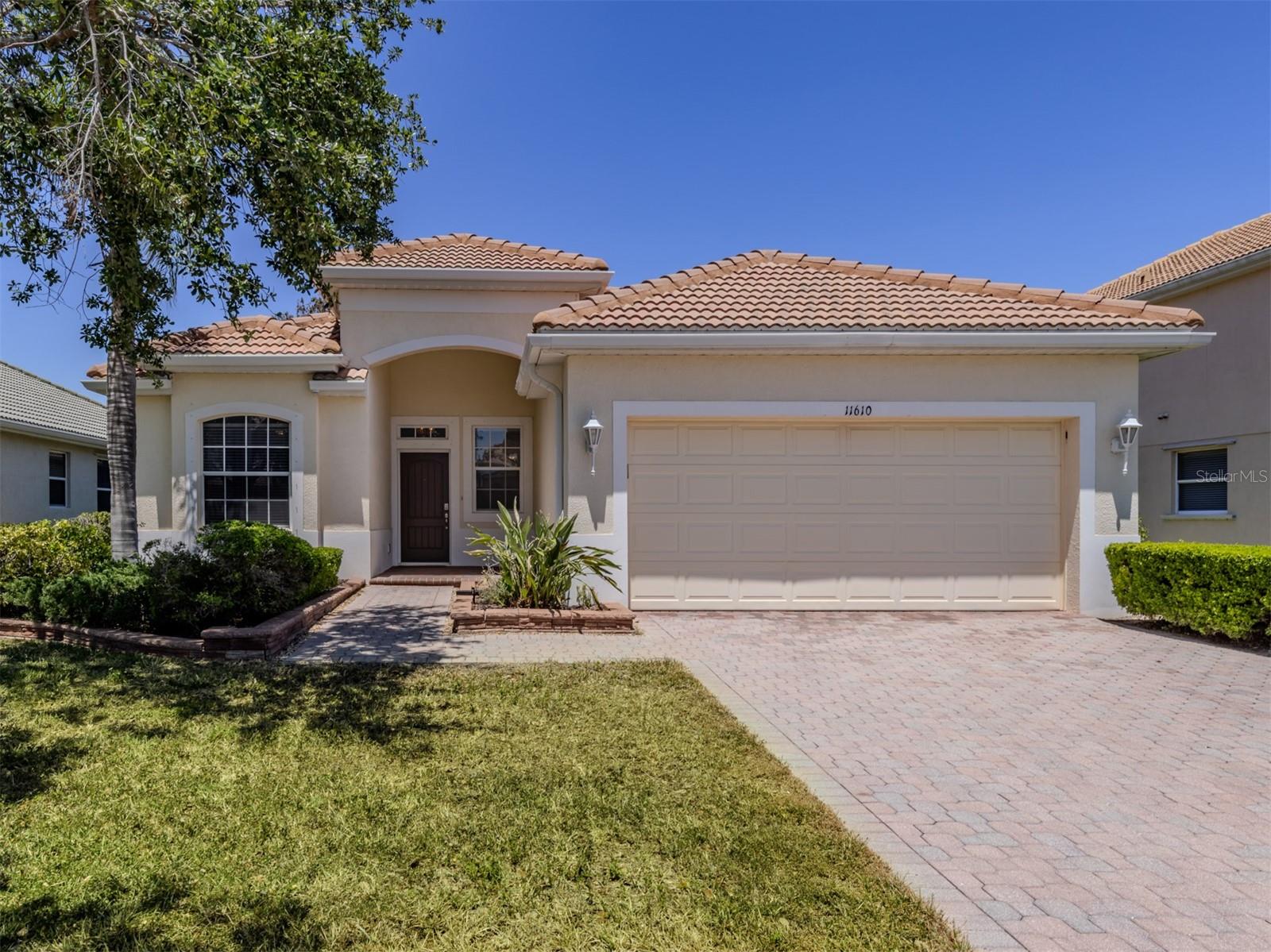 Image 2 of 64 For 11610 Dancing River Drive