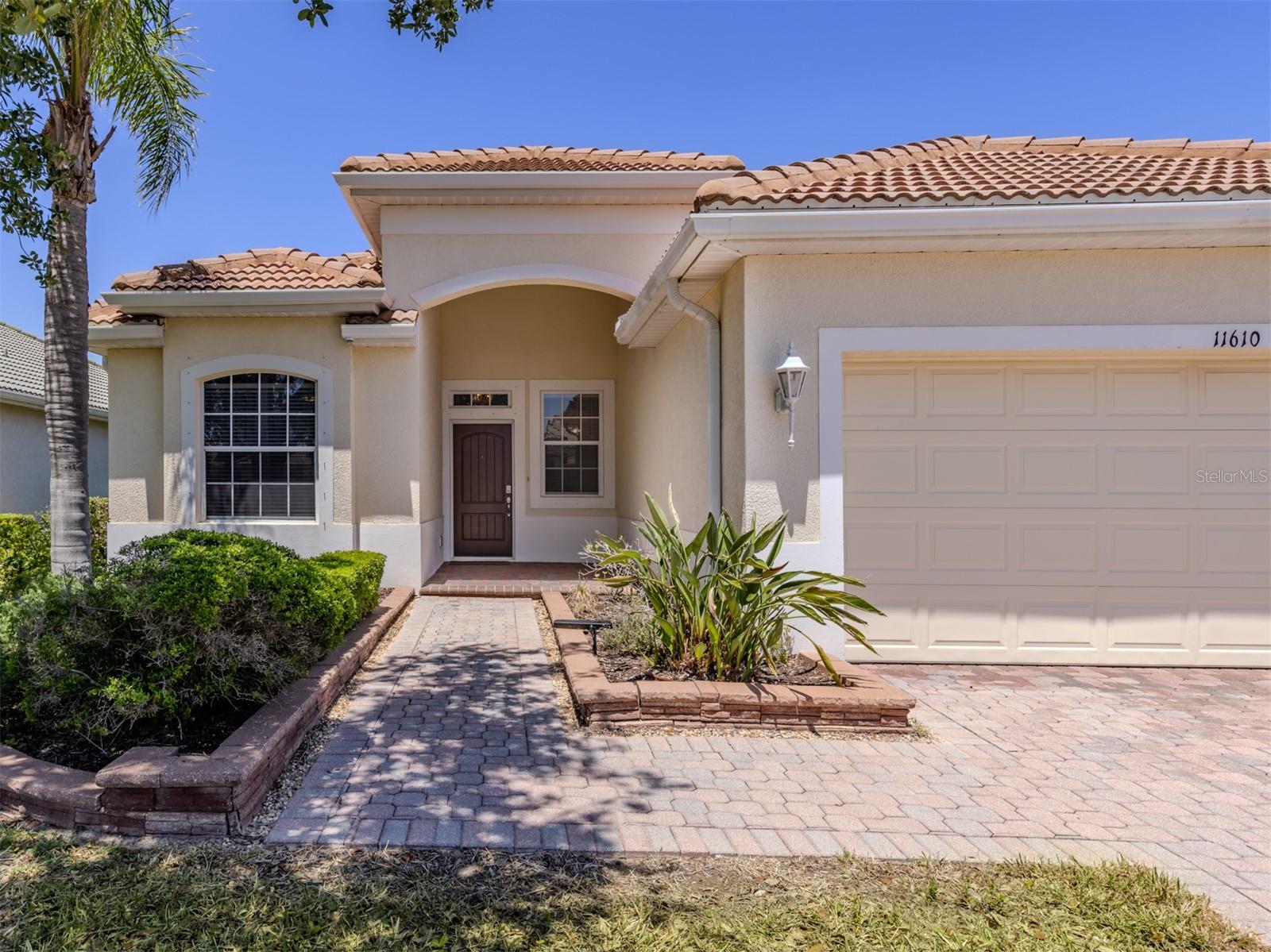 Image 3 of 64 For 11610 Dancing River Drive
