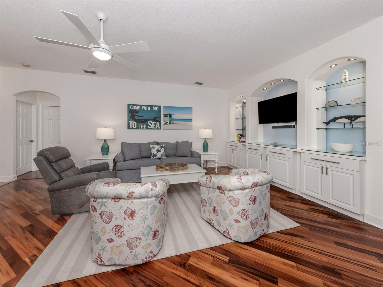 Image 6 of 64 For 11610 Dancing River Drive