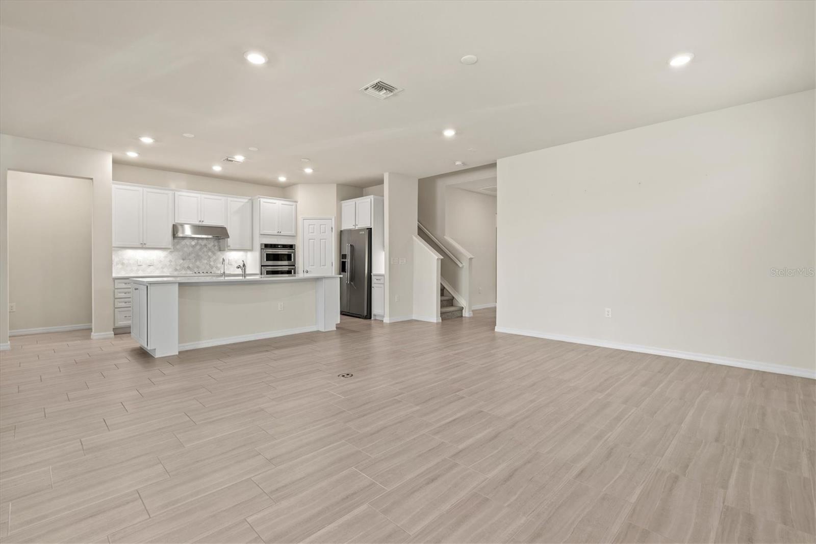 Image 12 of 95 For 13202 Borrego Street