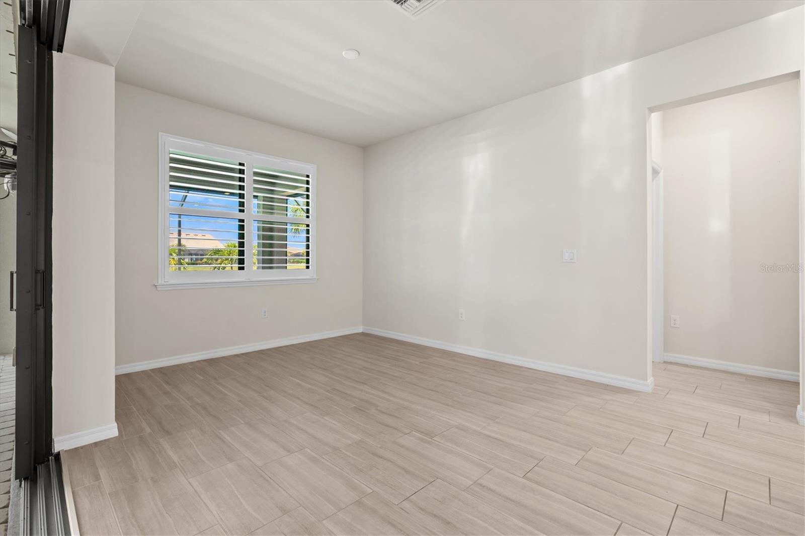 Image 23 of 95 For 13202 Borrego Street