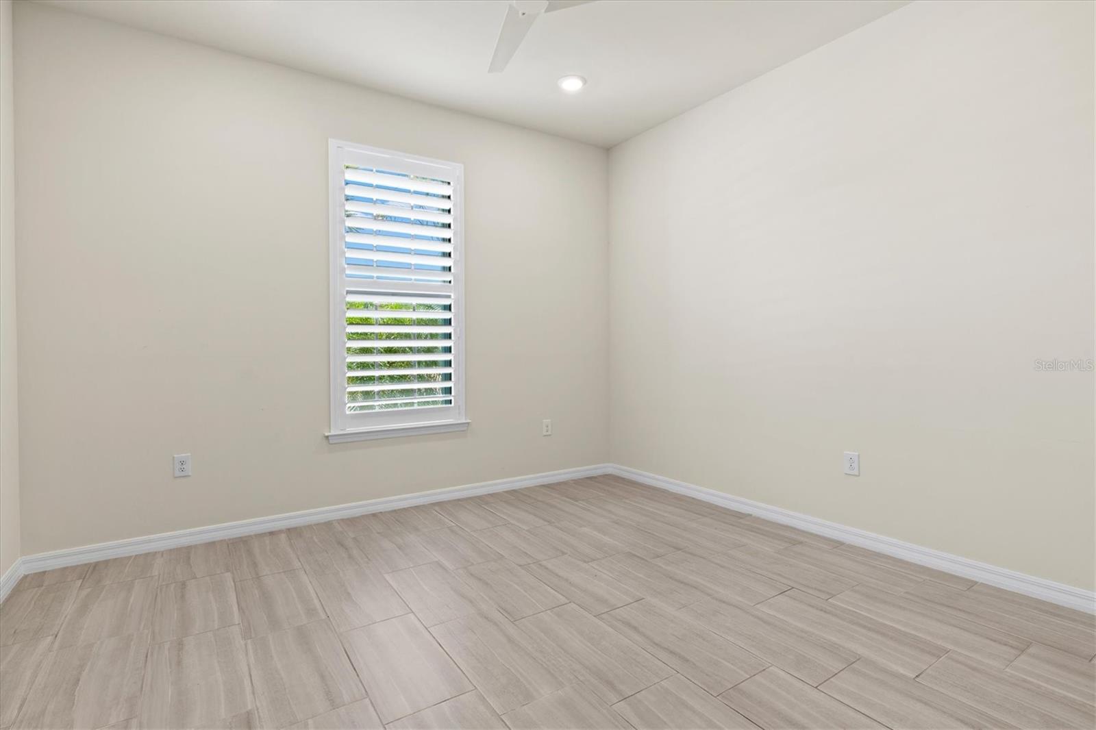 Image 35 of 95 For 13202 Borrego Street