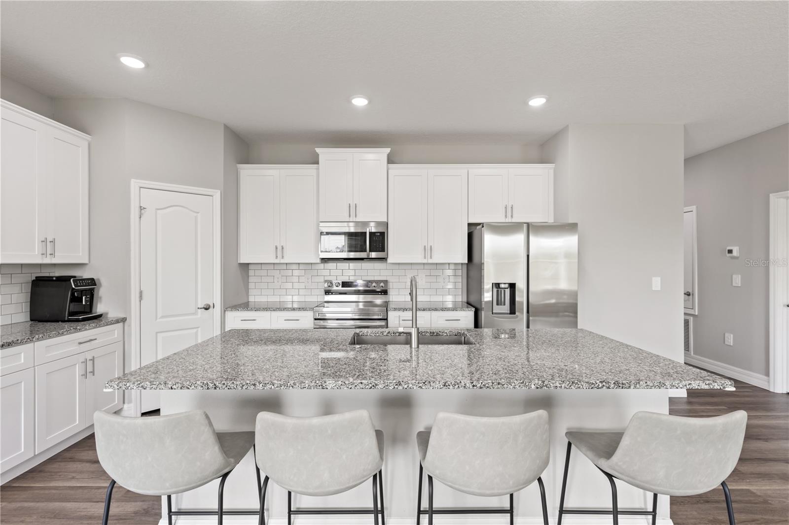 Image 5 of 47 For 12199 Xavier Avenue